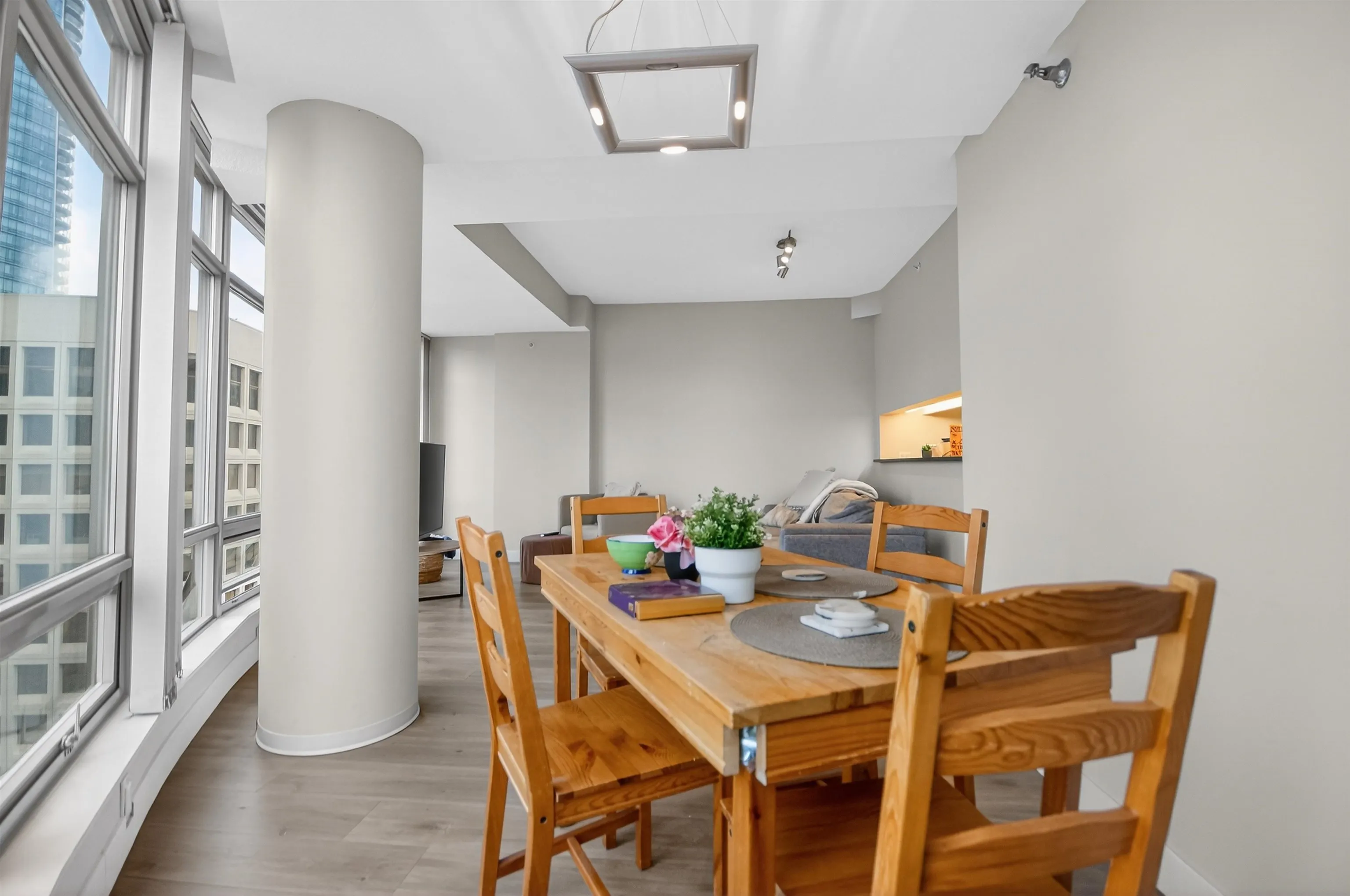 1200 Alberni Street #2205