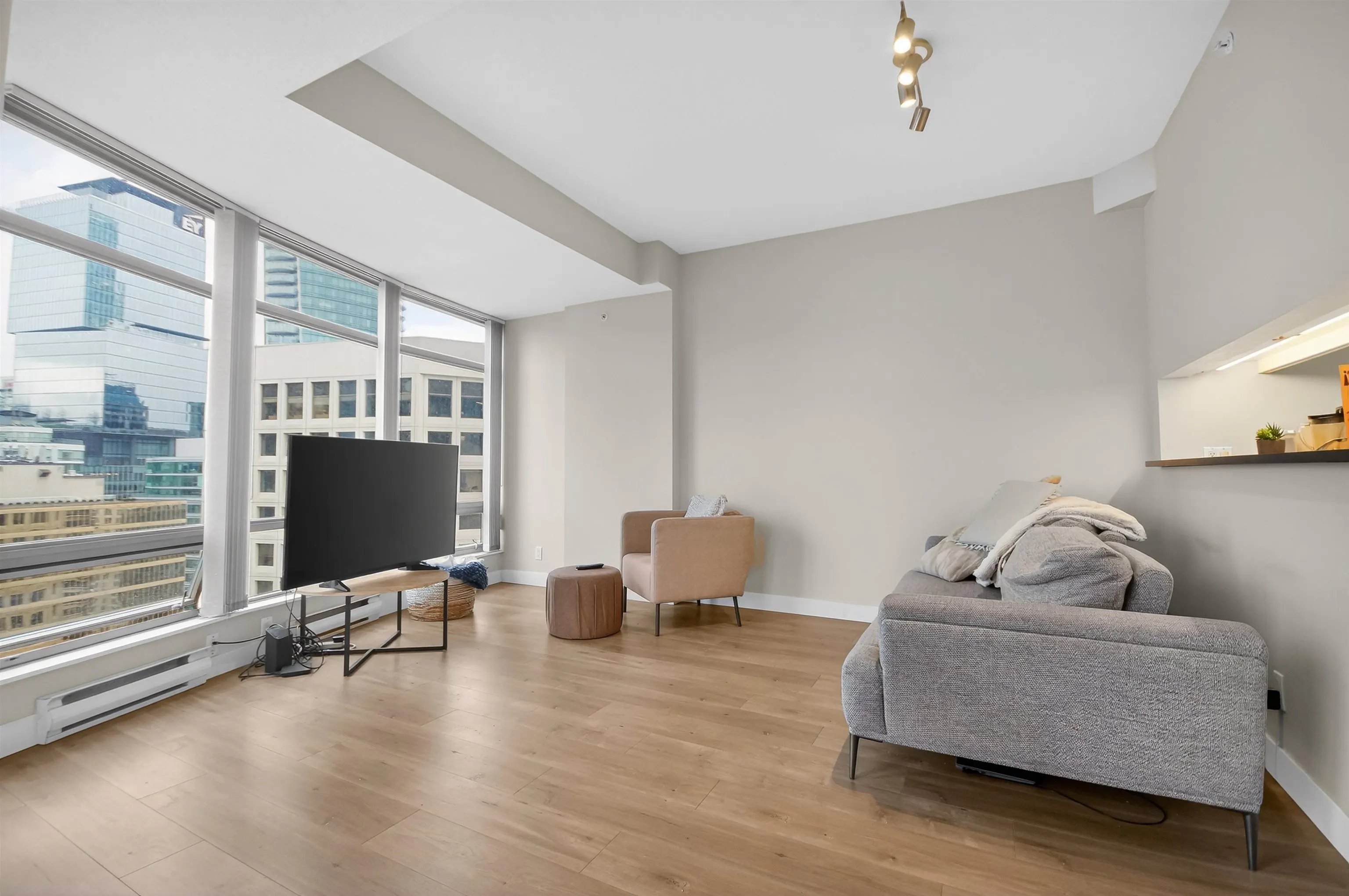 1200 Alberni Street #2205