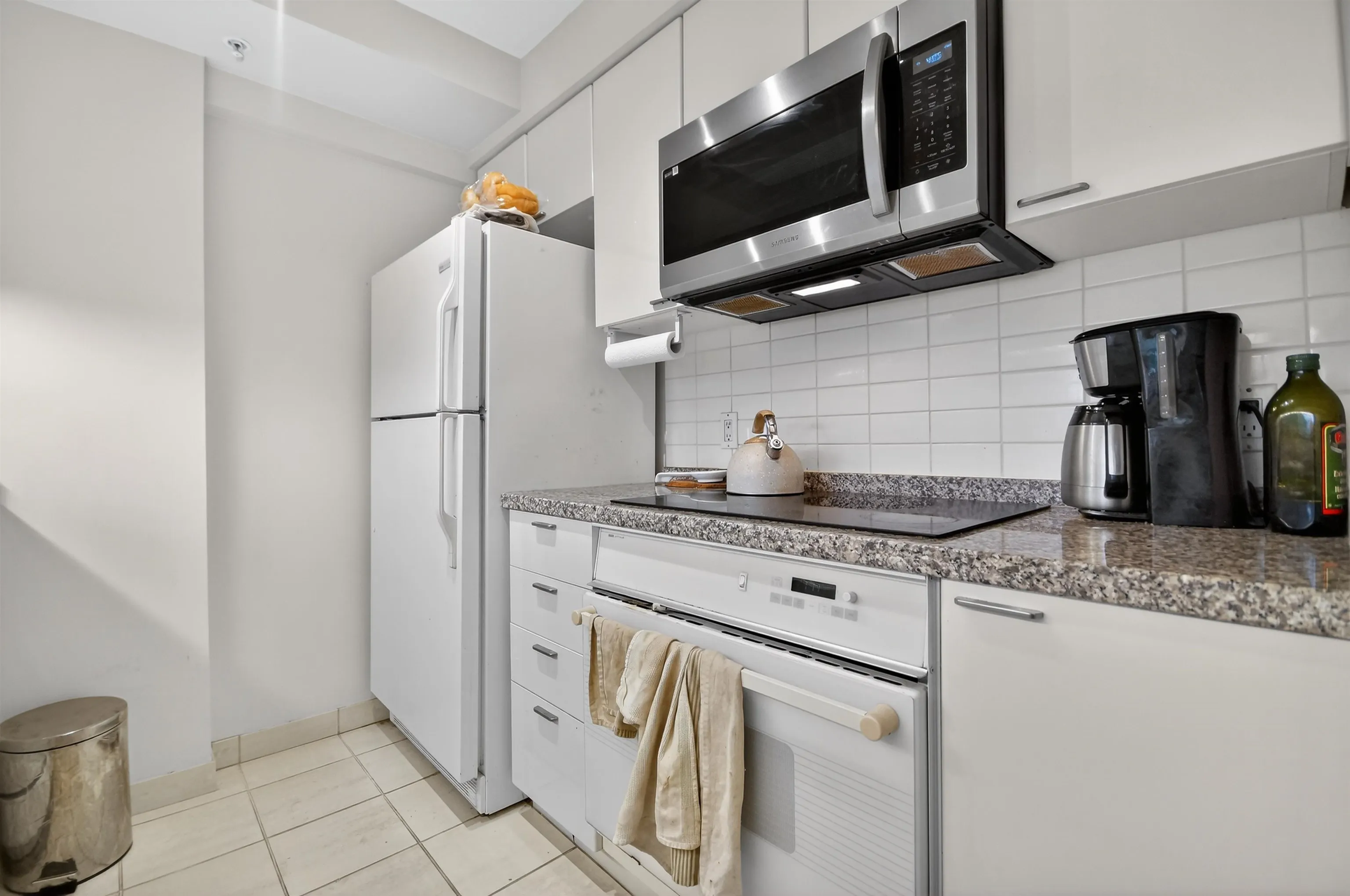 1200 Alberni Street #2205