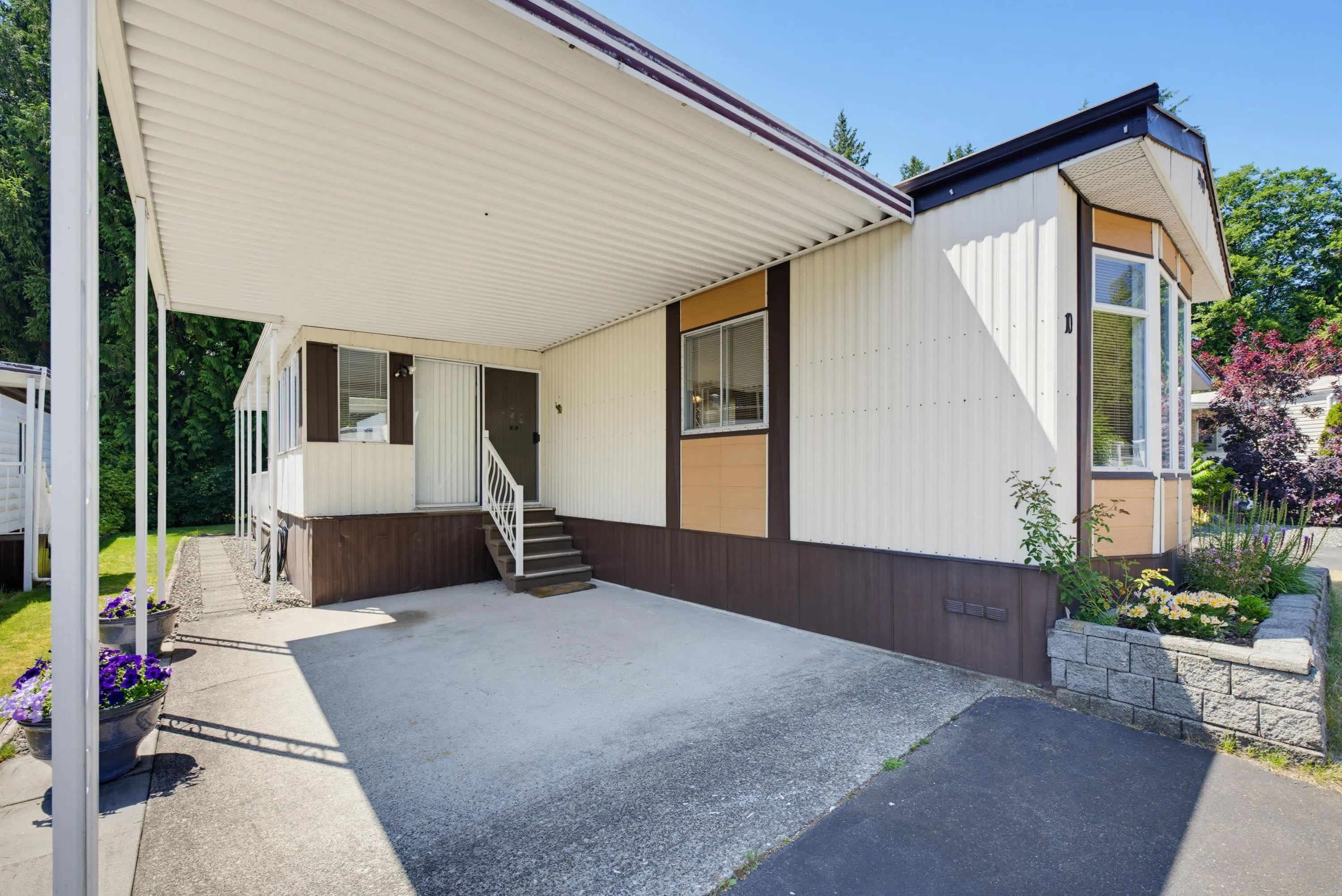 2315 198 Street #10