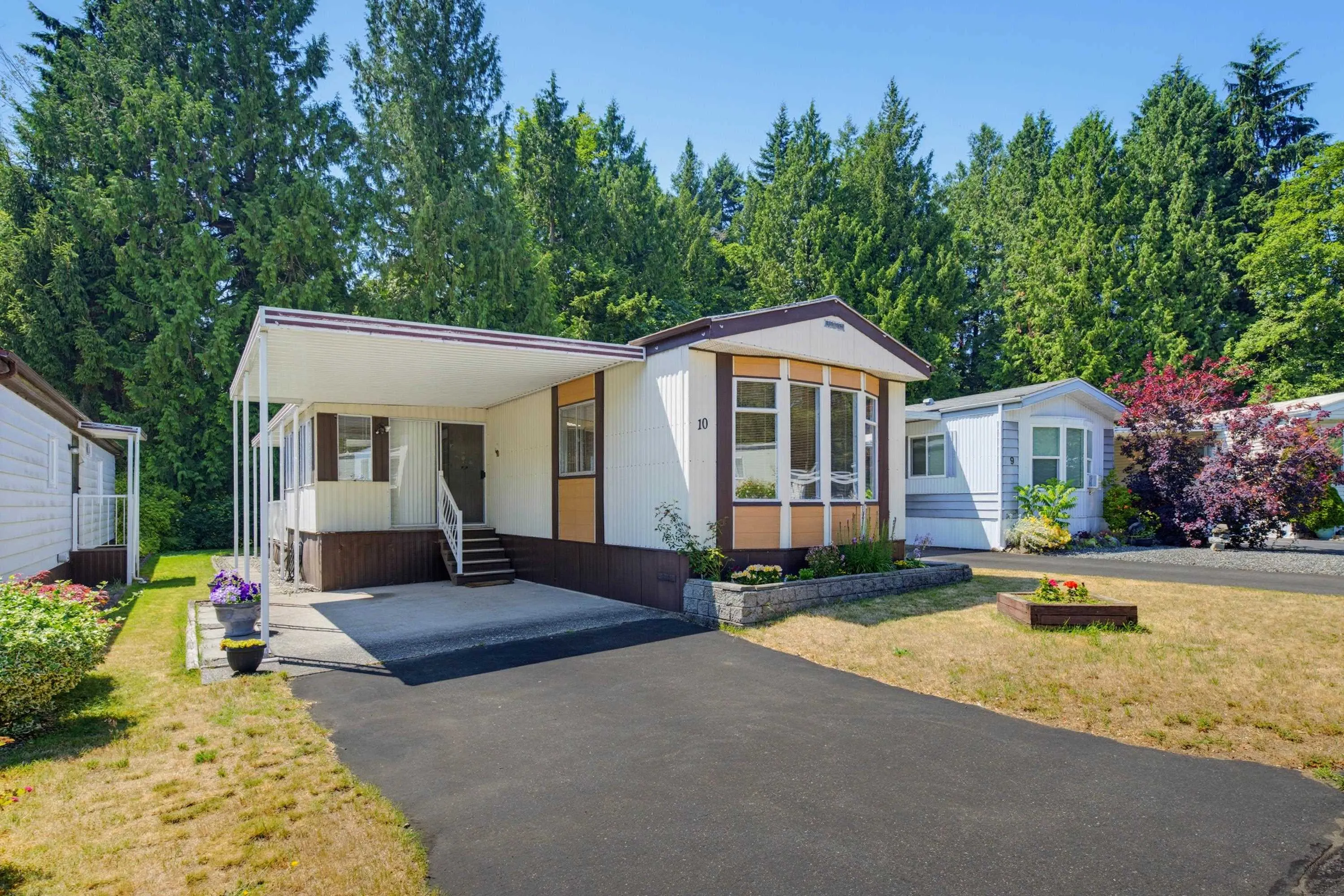 2315 198 Street #10