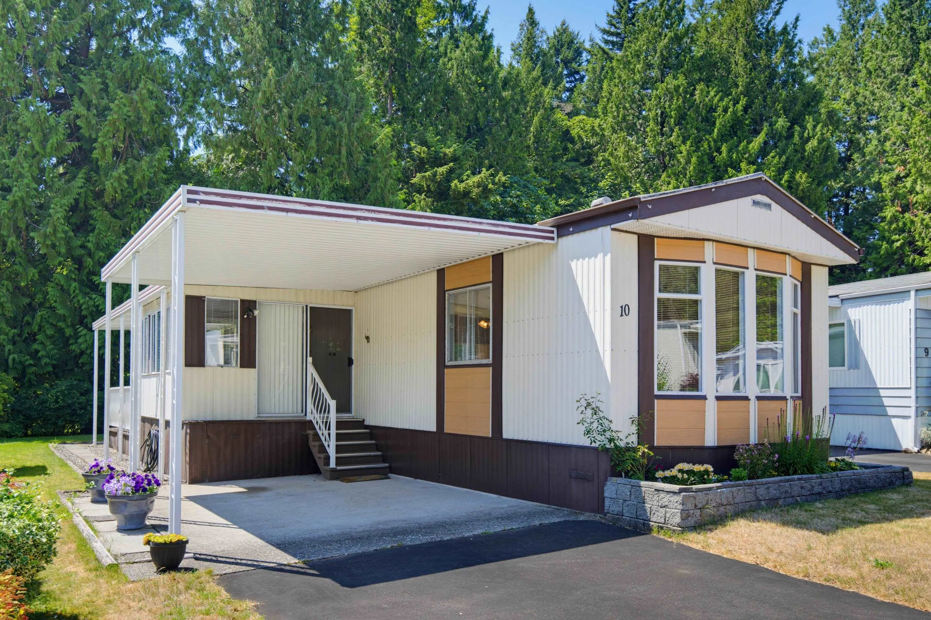 2315 198 Street #10