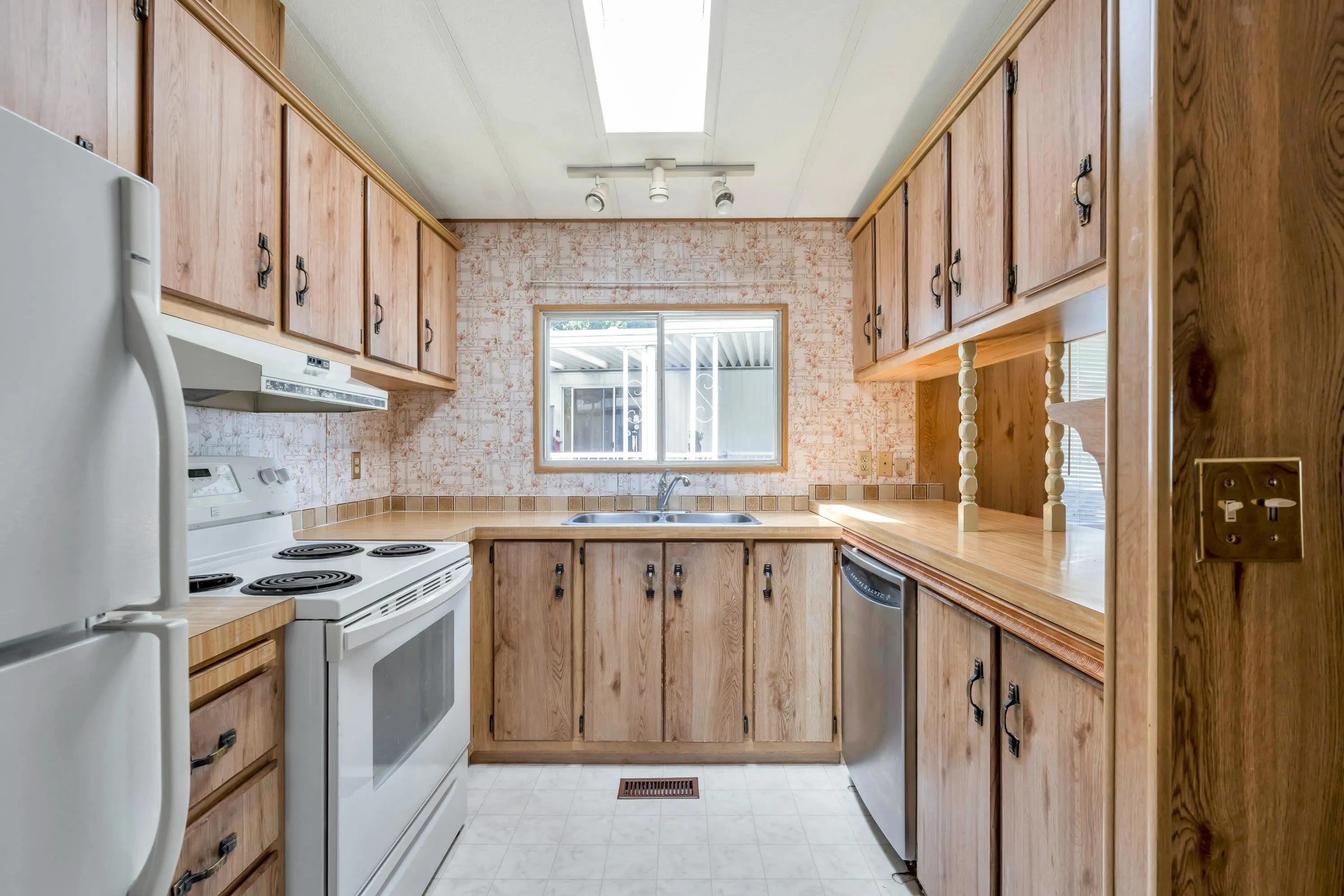 2315 198 Street #10
