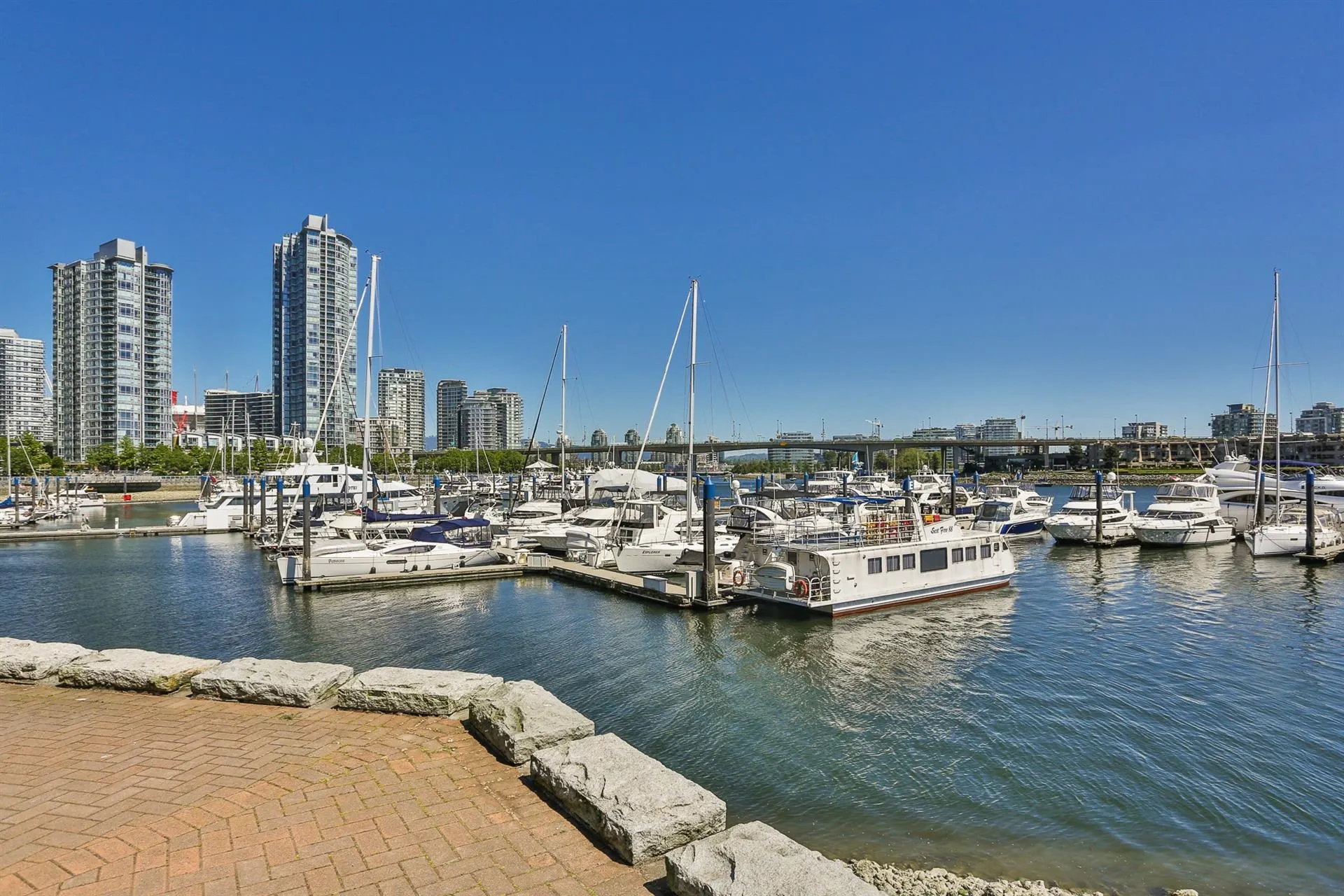 199 Drake Street #3F