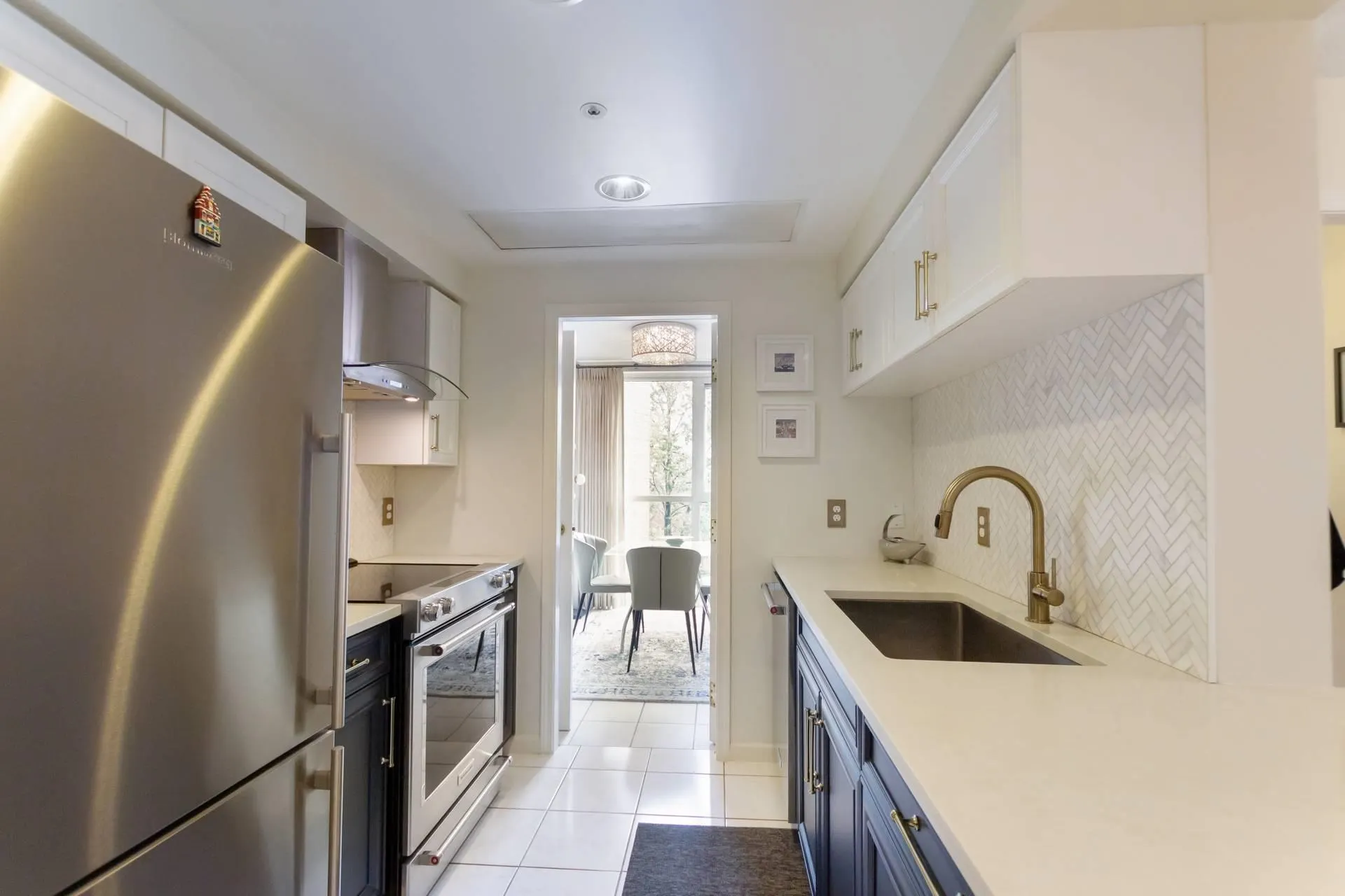 199 Drake Street #3F