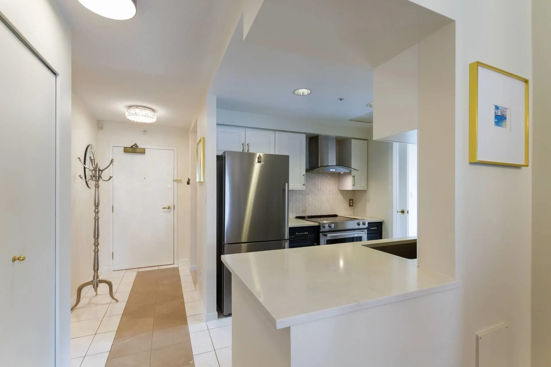 199 Drake Street #3F