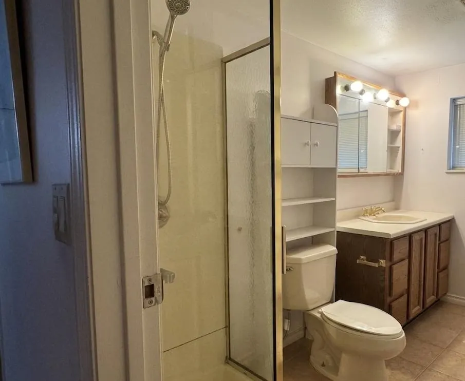 156 W 47th Avenue
