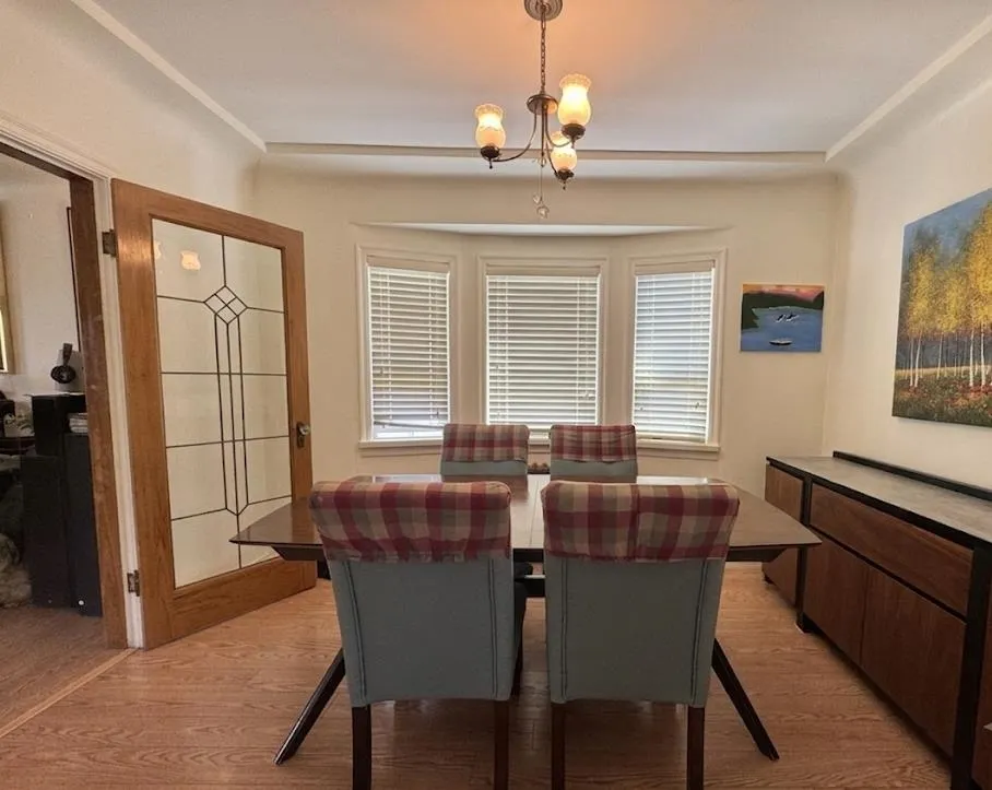 156 W 47th Avenue