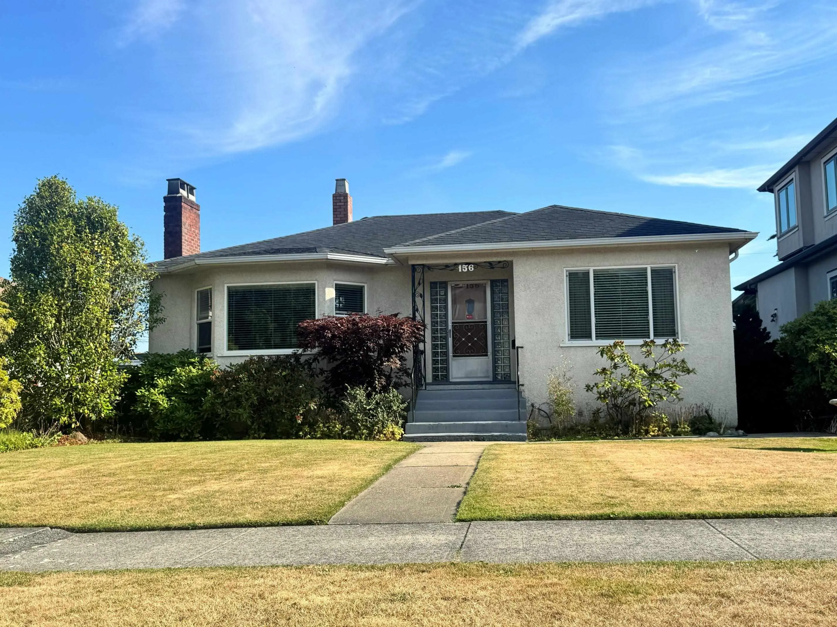 156 W 47th Avenue