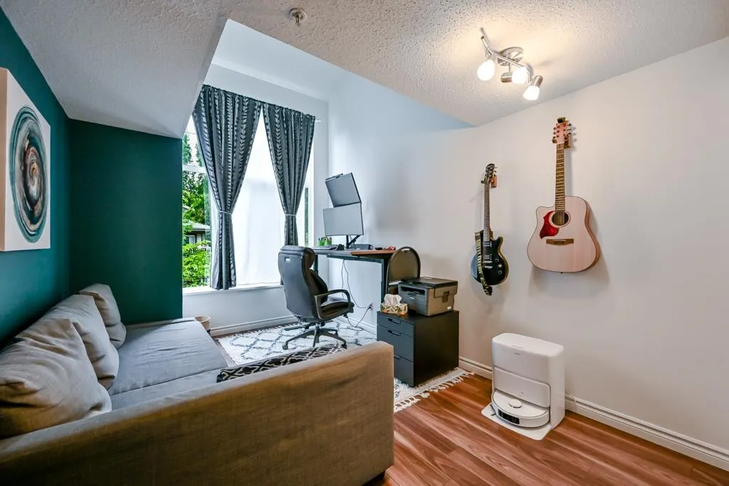 8892 208 Street #22