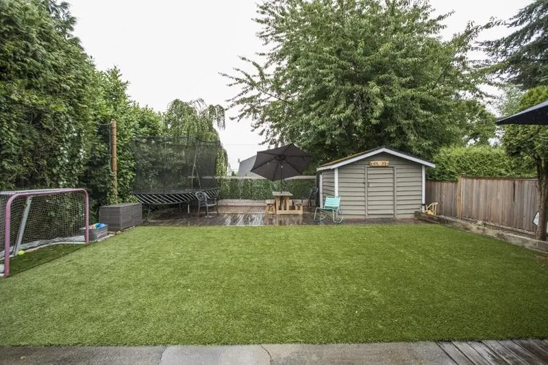380 55a Street