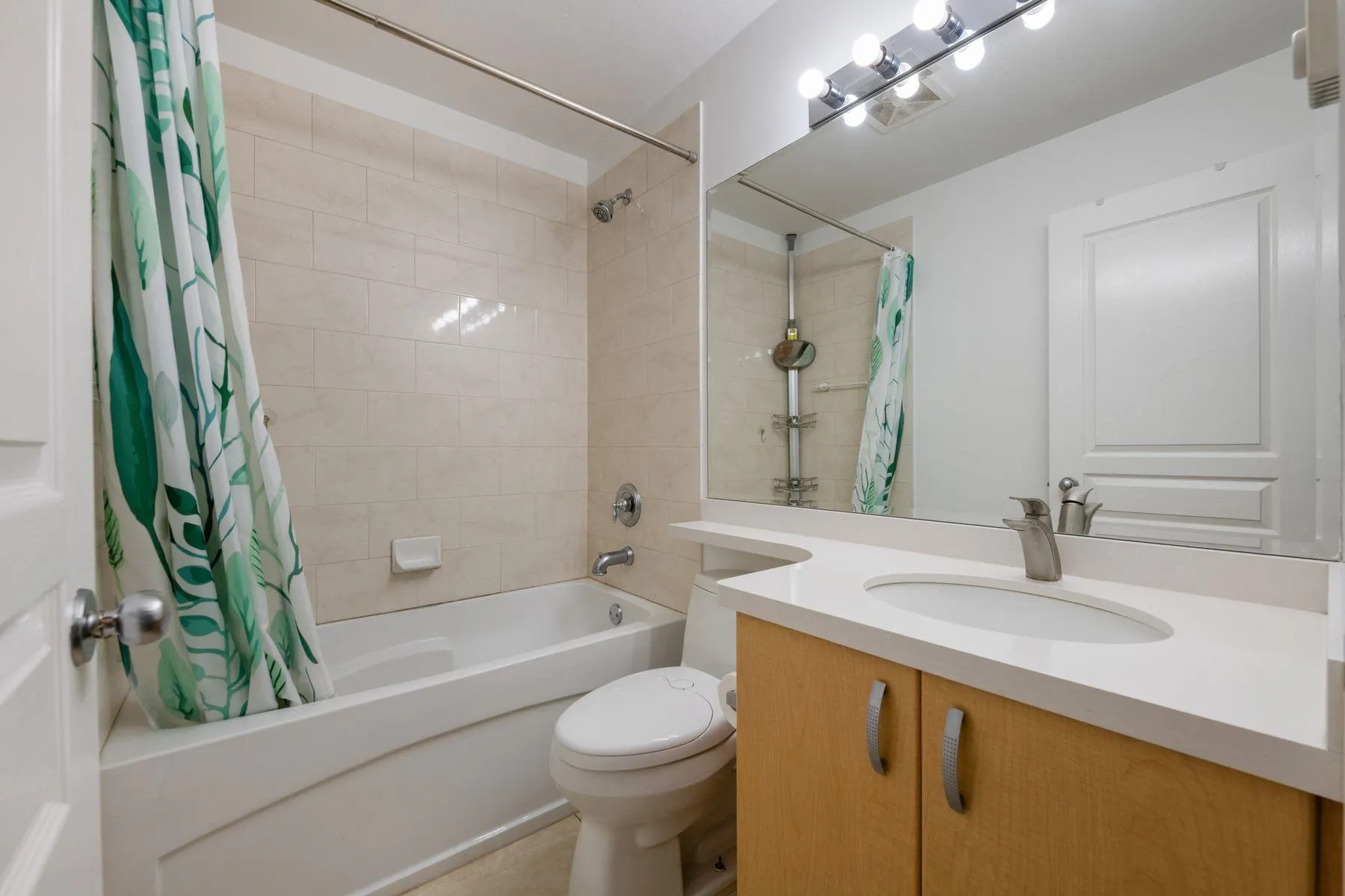 18839 69 Avenue #8