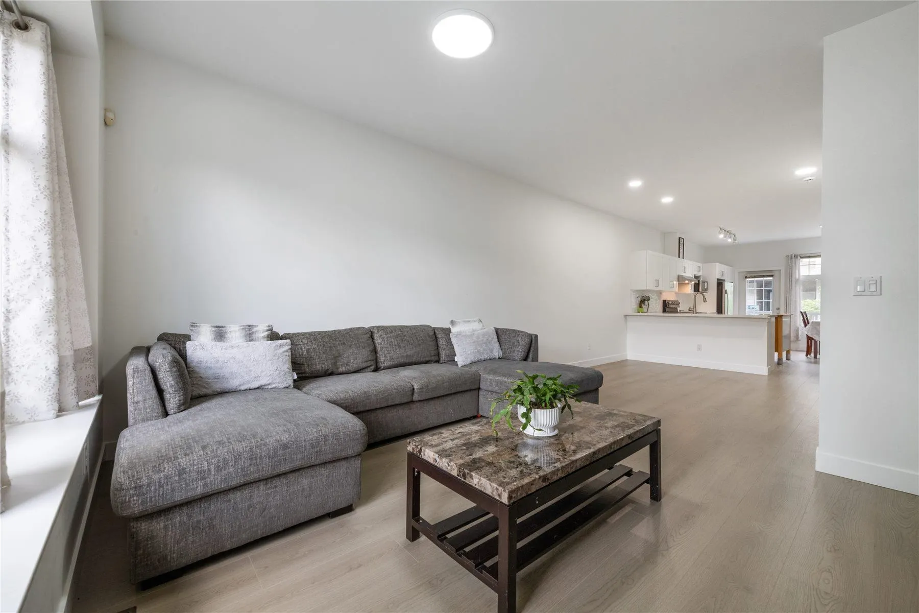 18839 69 Avenue #8