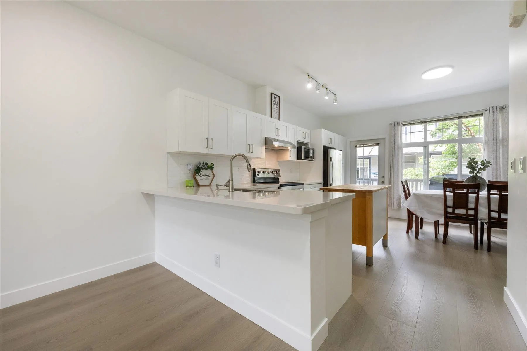 18839 69 Avenue #8