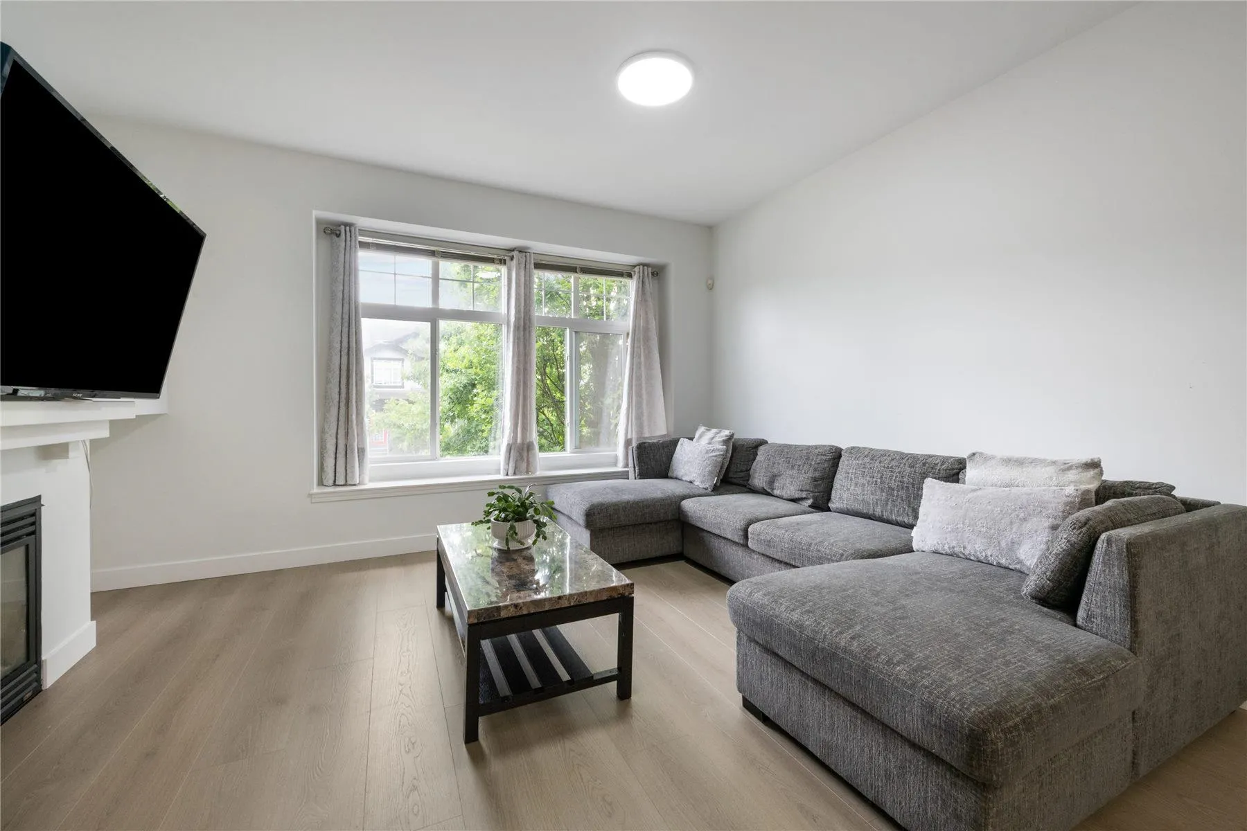 18839 69 Avenue #8