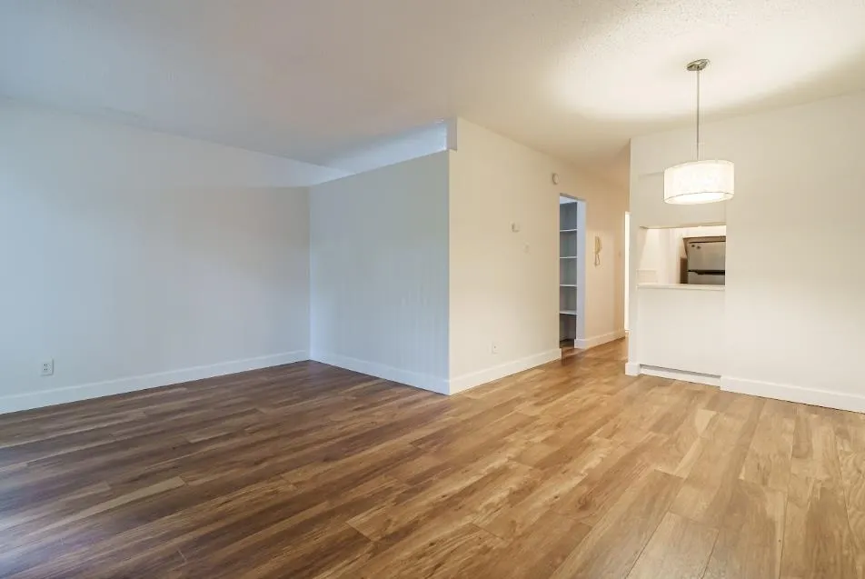 1950 W 8th Avenue #103