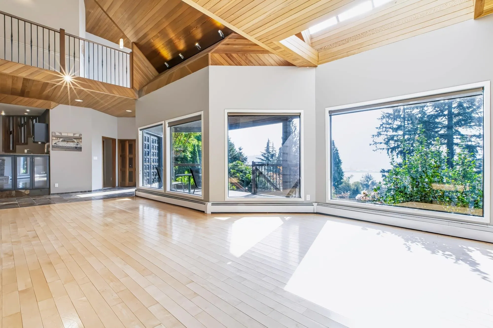 60 Walton Way
