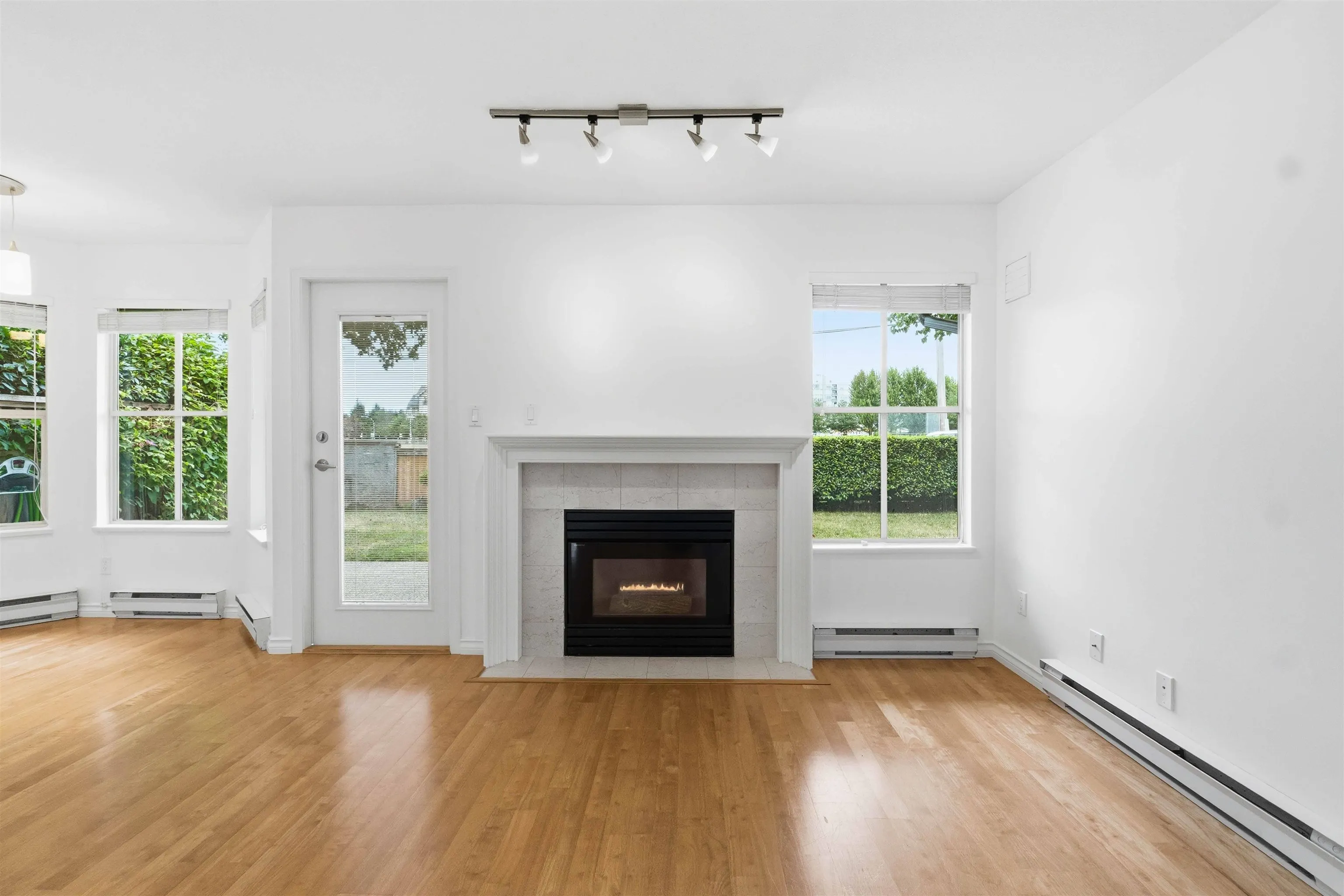 19160 119 Avenue #62
