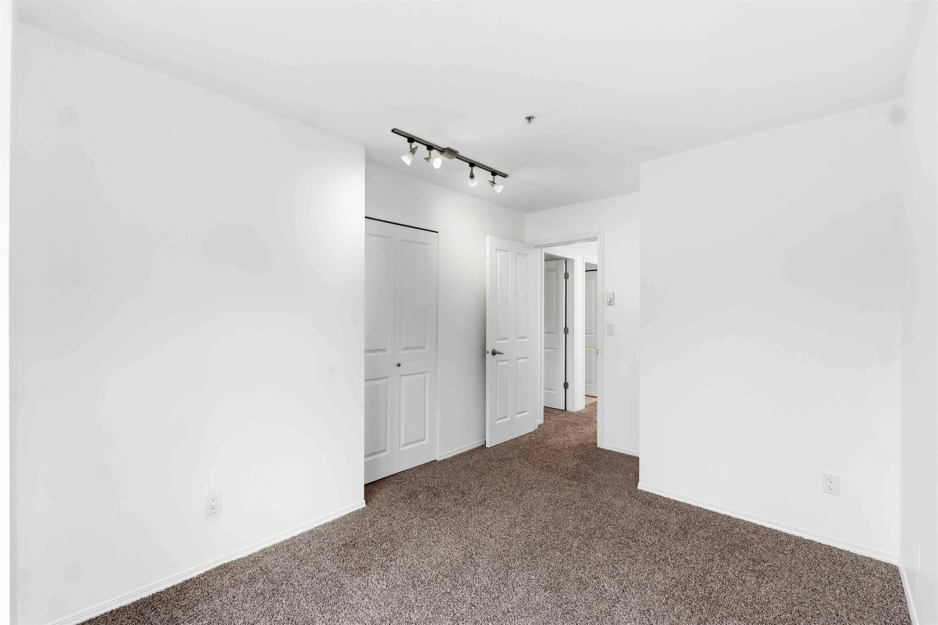19160 119 Avenue #62