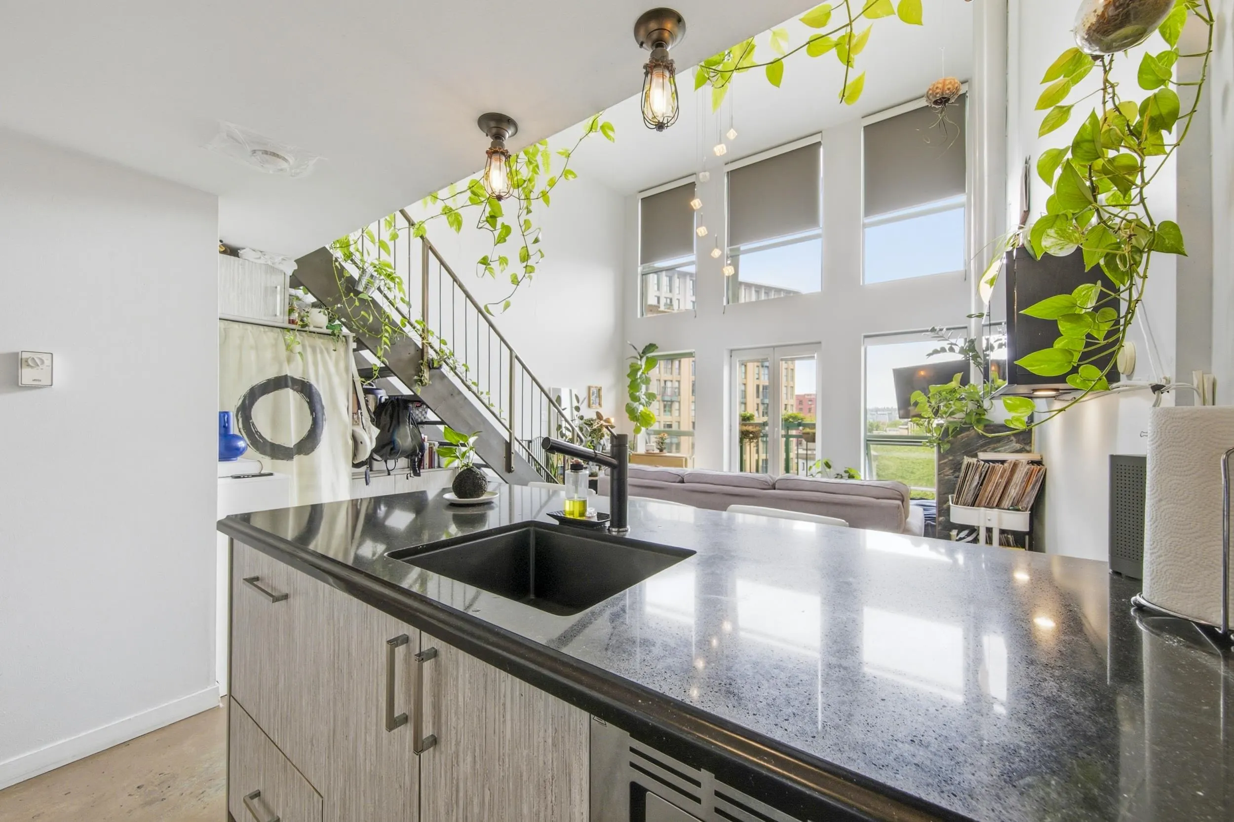 1 E Cordova Street #504