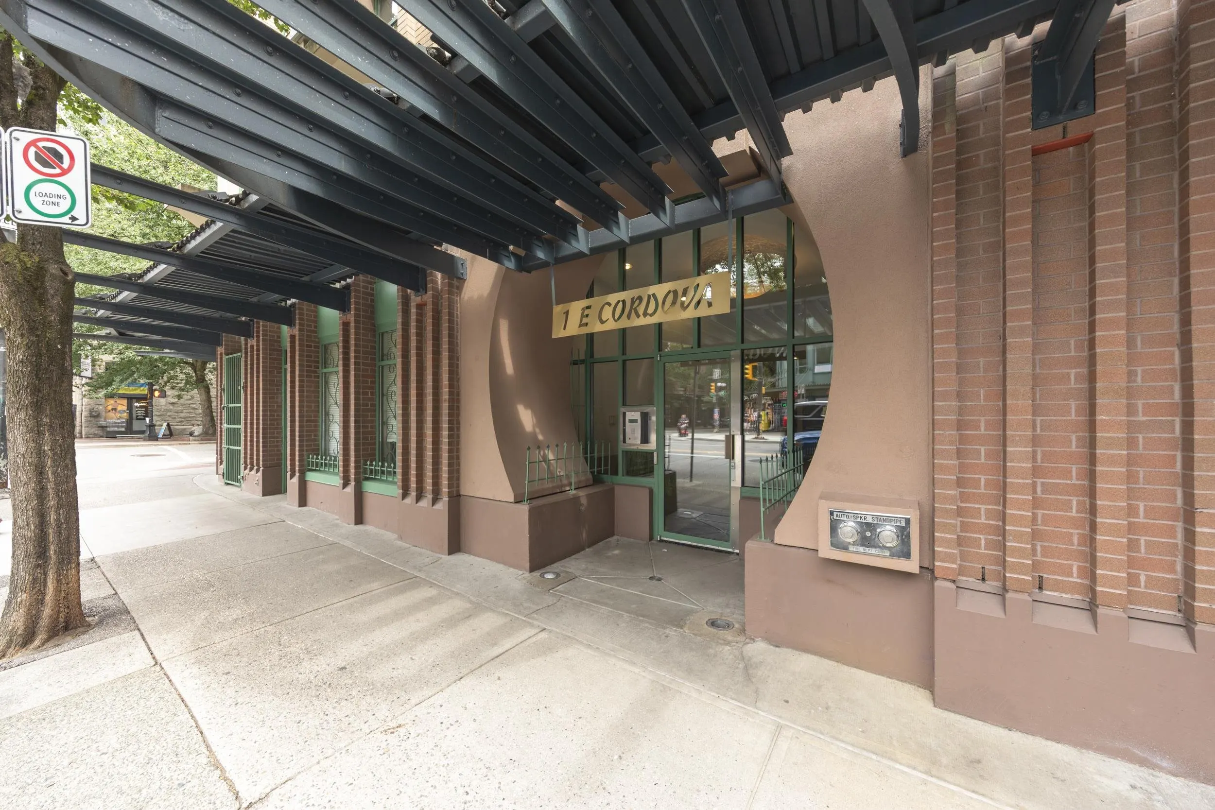 1 E Cordova Street #504