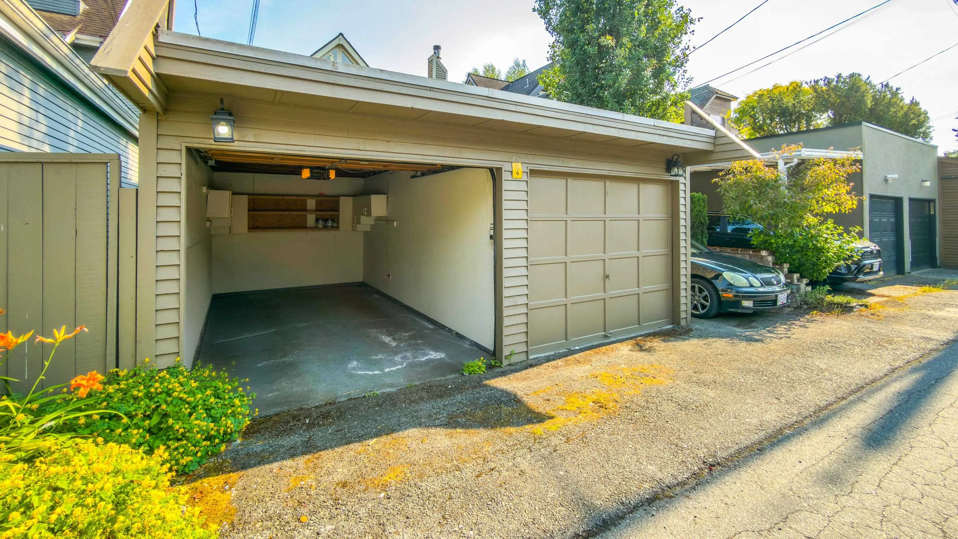 1921 Creelman Avenue