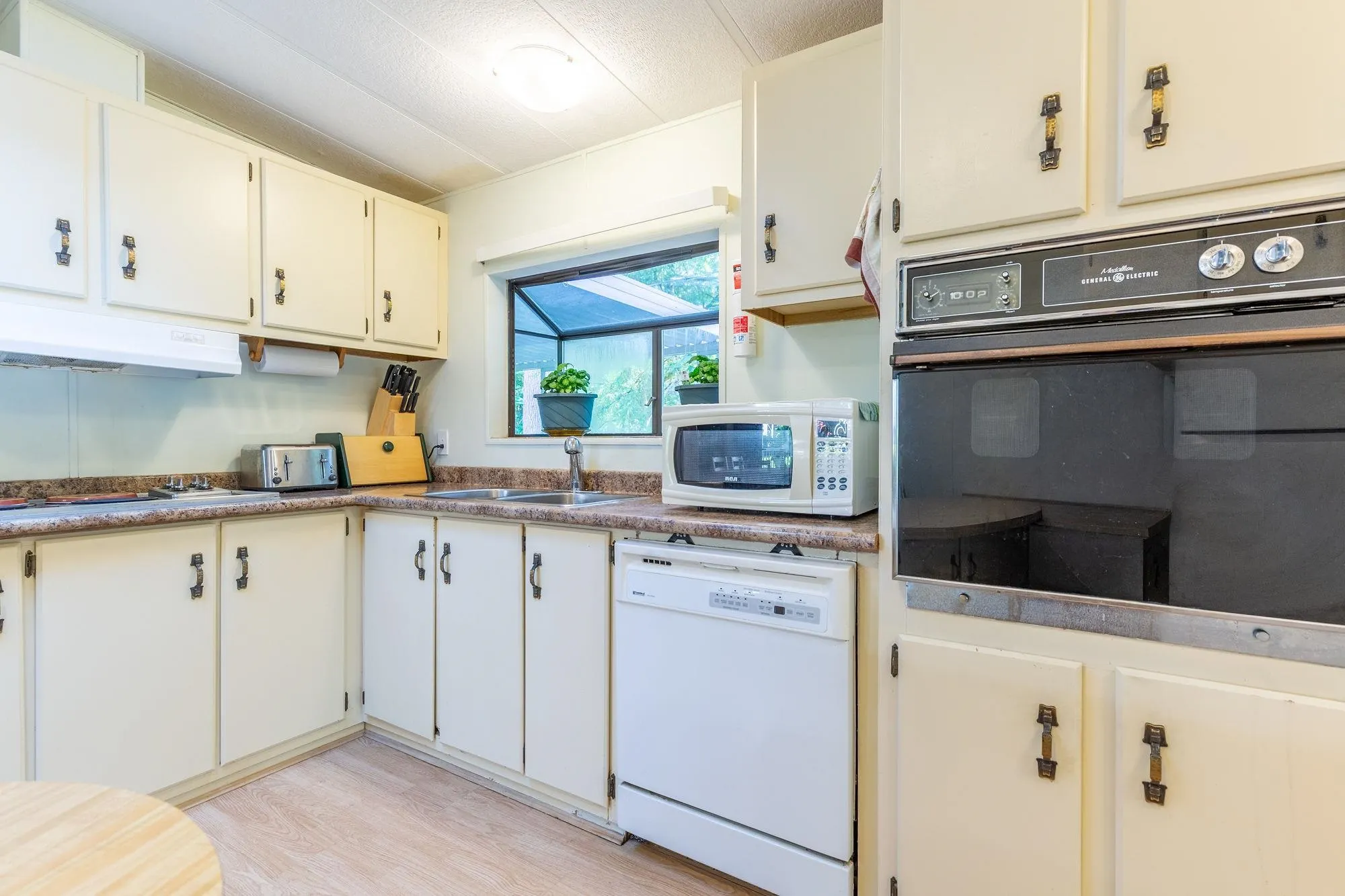 20071 24 Avenue #204