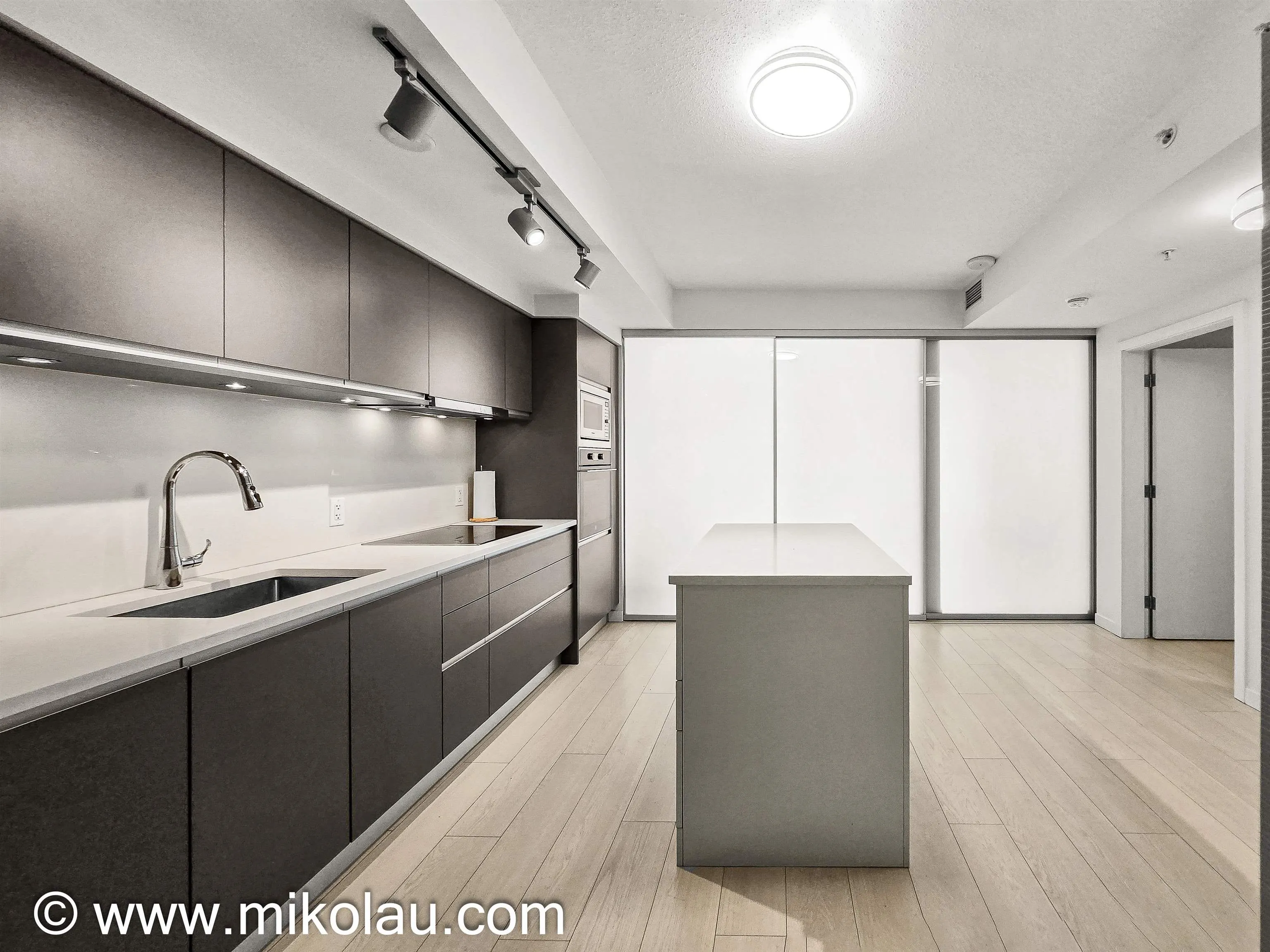 180 E 2nd Avenue #318