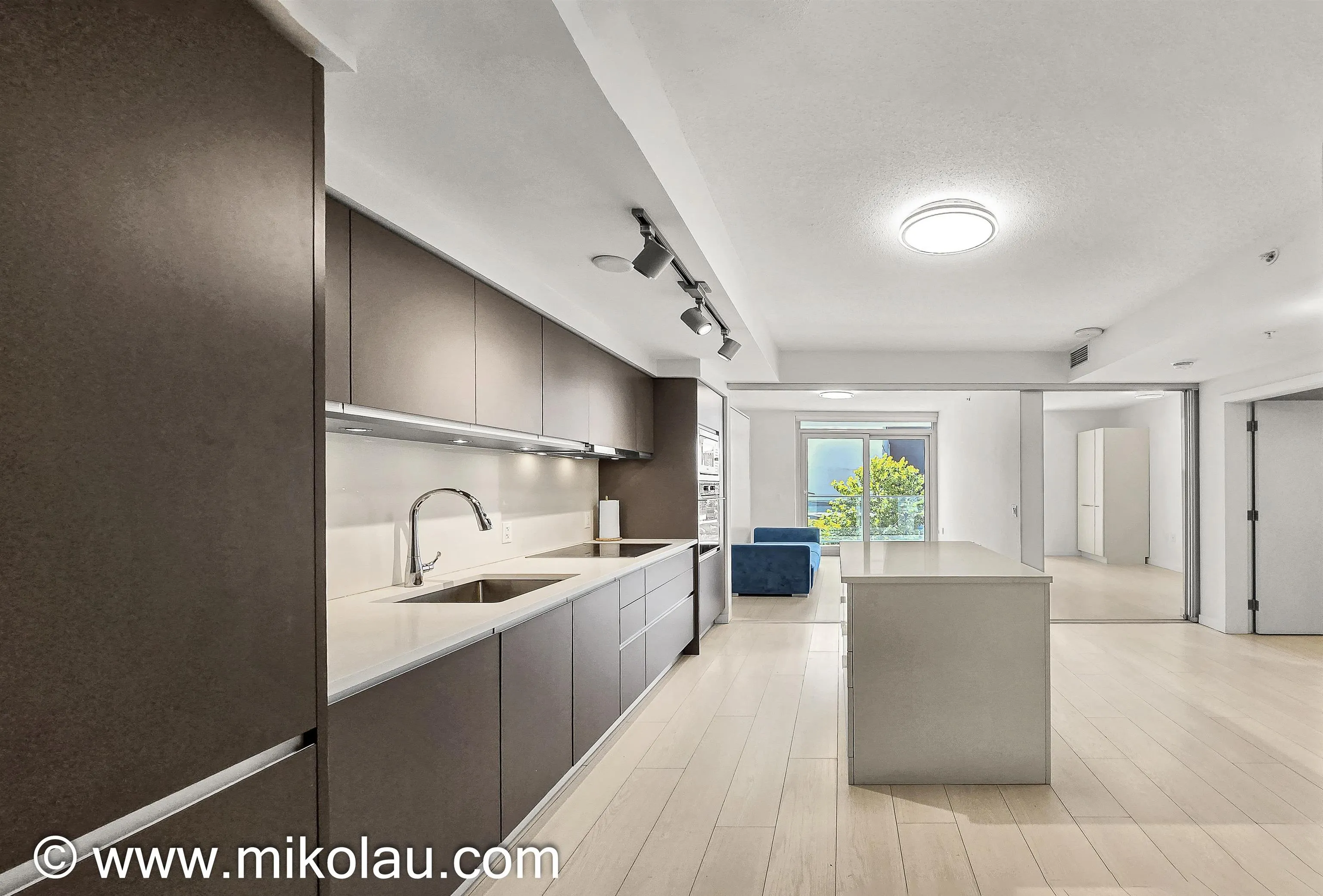 180 E 2nd Avenue #318