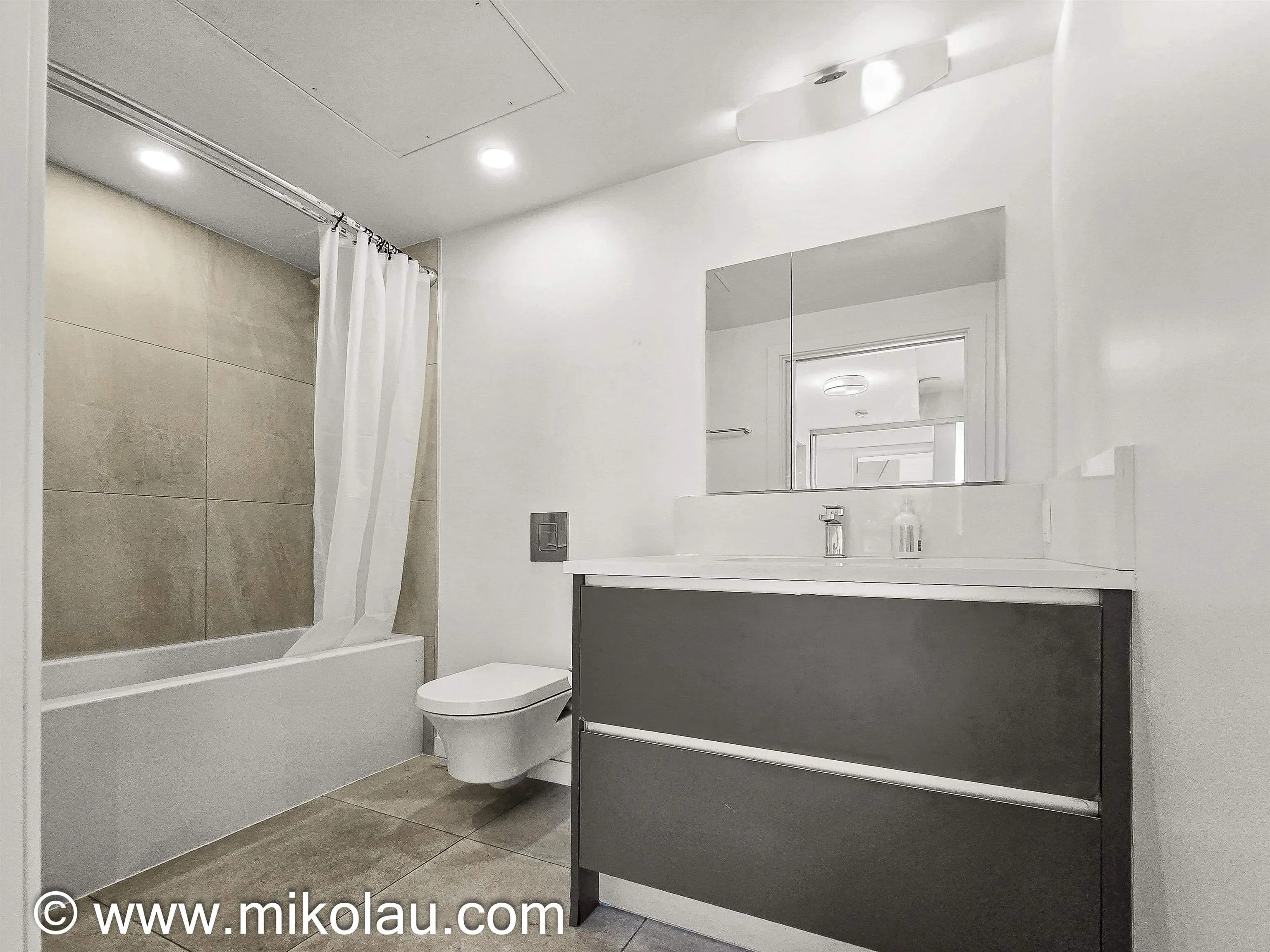180 E 2nd Avenue #318