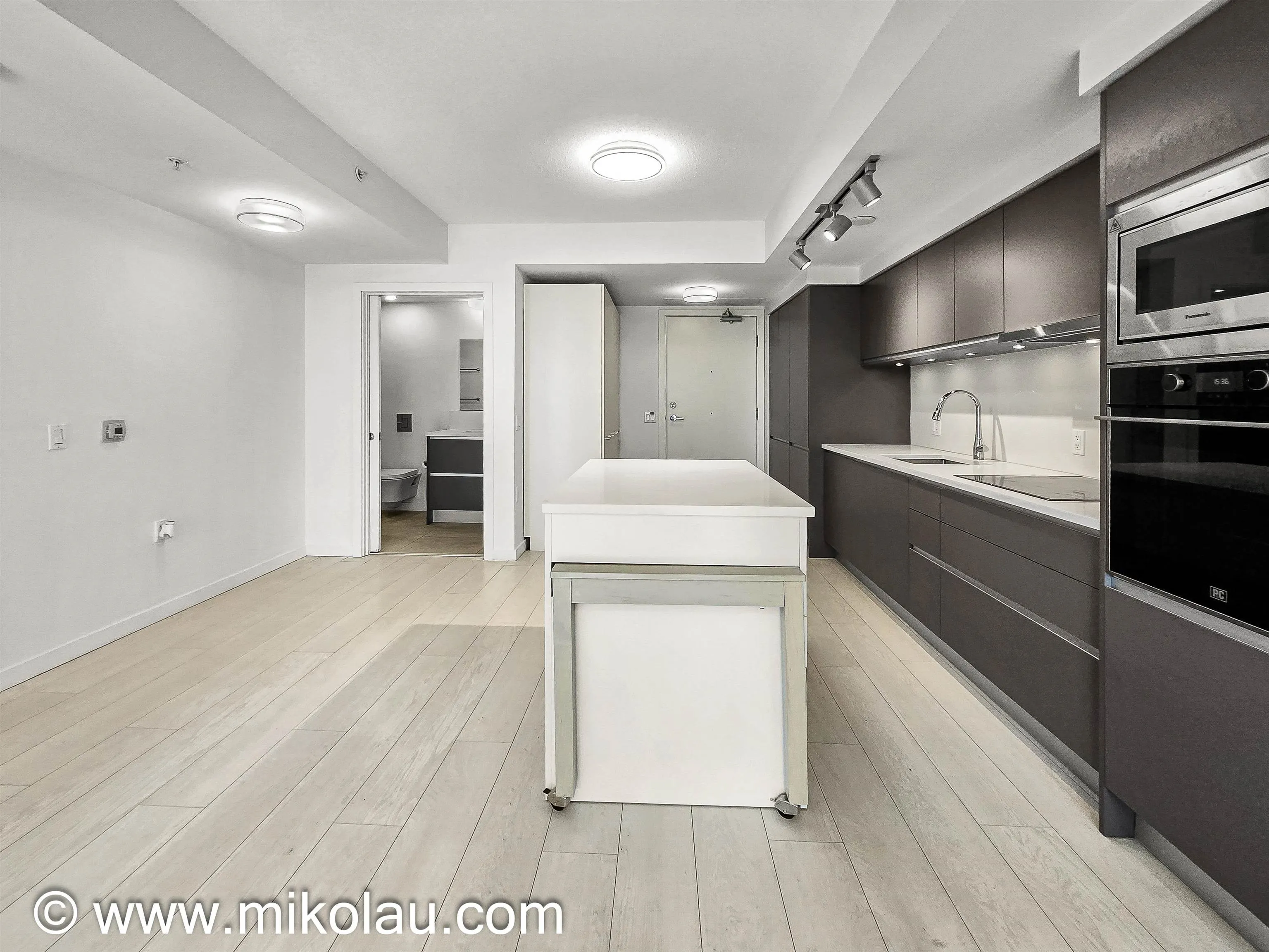 180 E 2nd Avenue #318