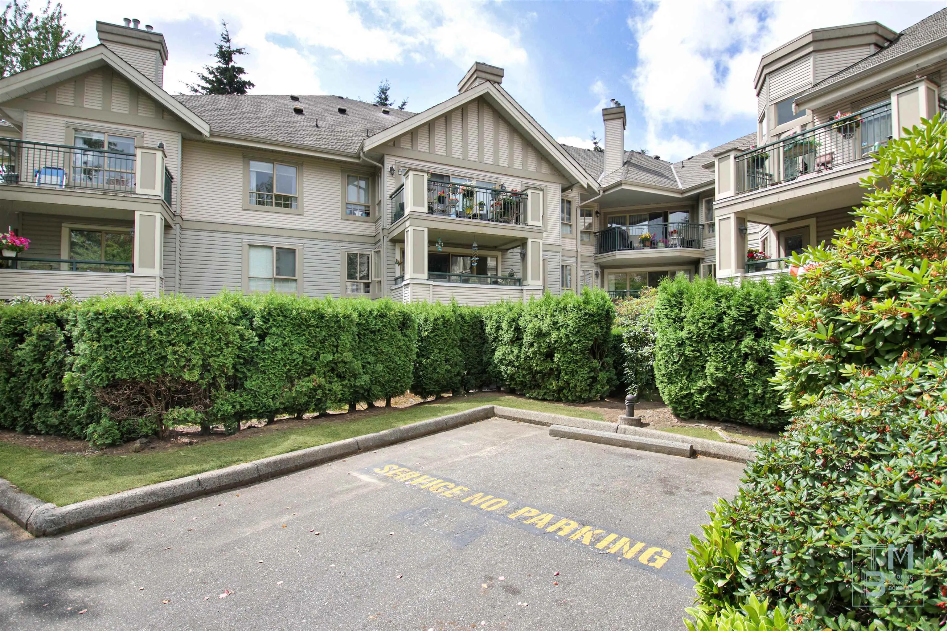 22015 48 Avenue #203