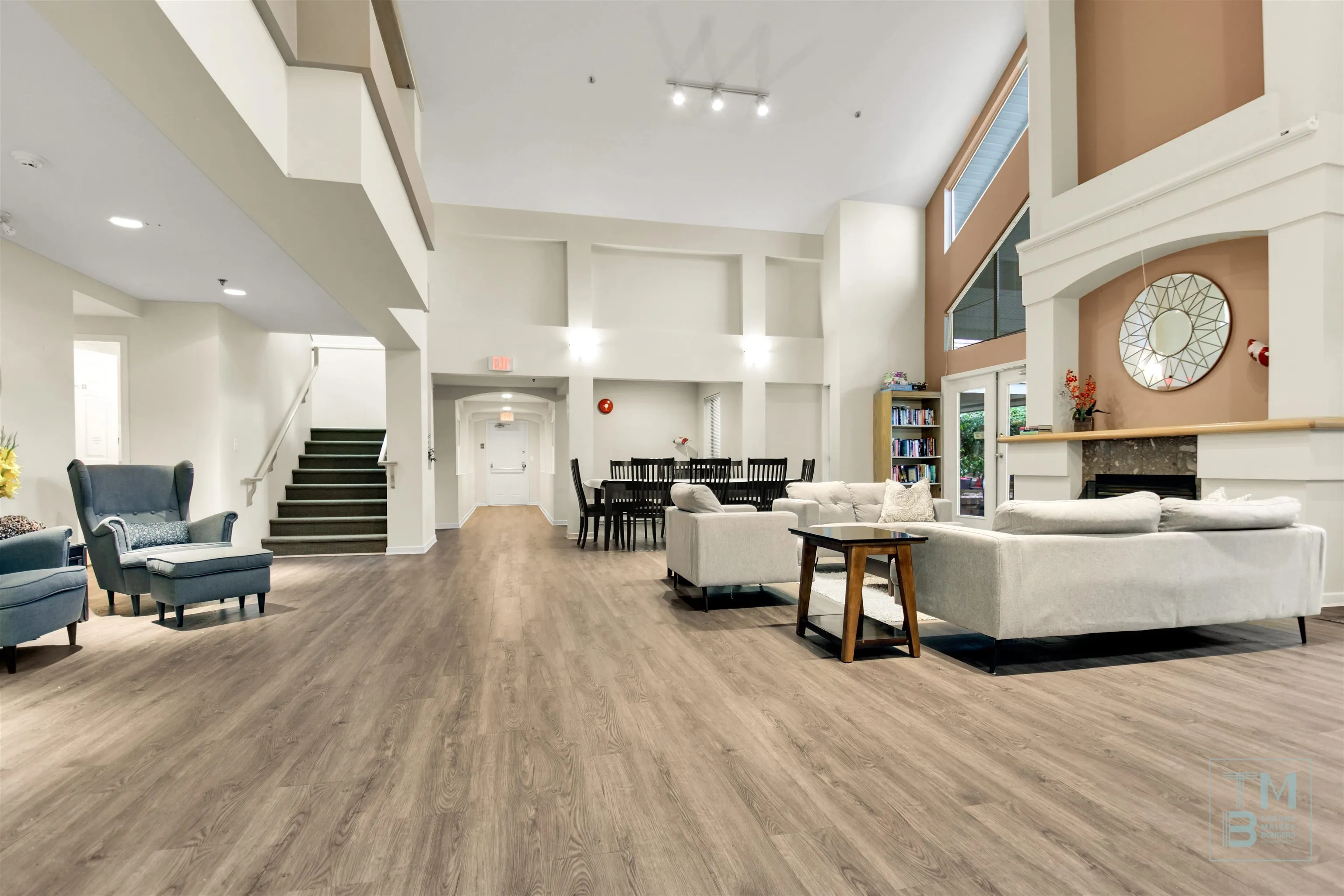 22015 48 Avenue #203