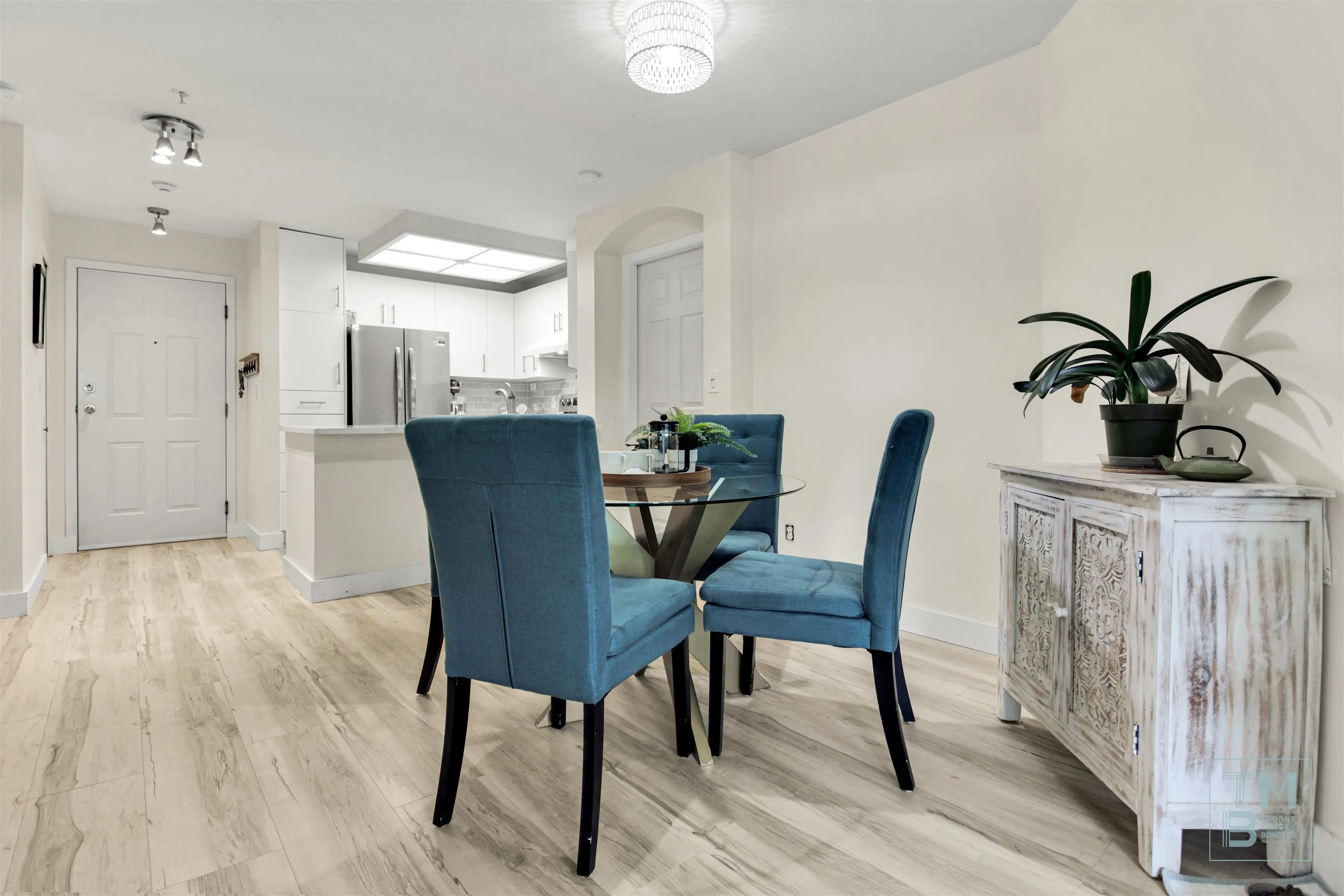 22015 48 Avenue #203