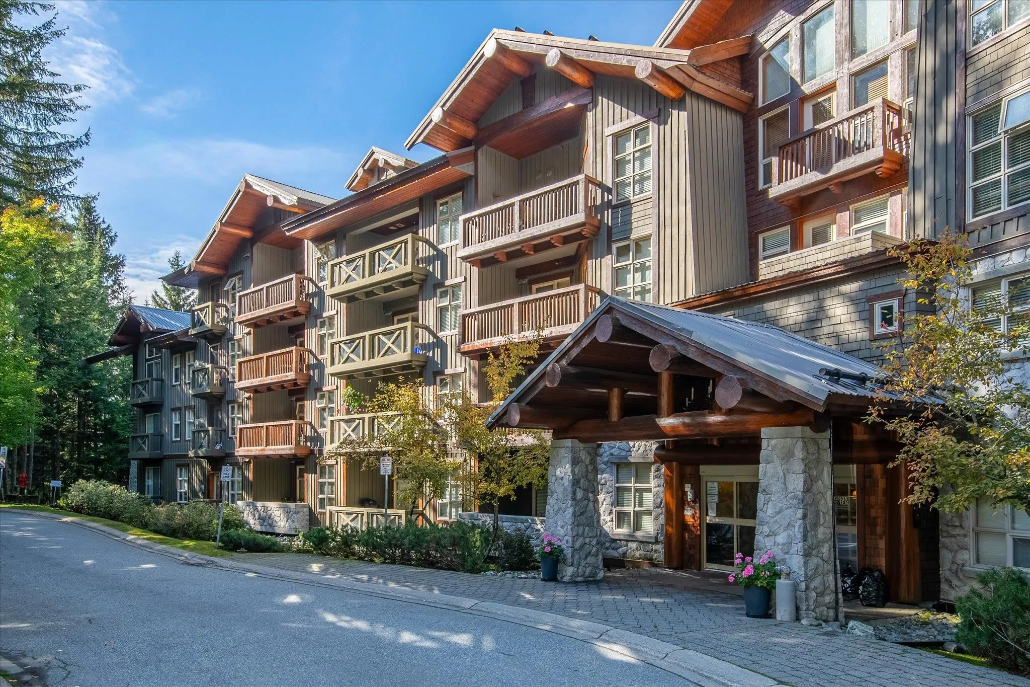 4660 Blackcomb Way #212