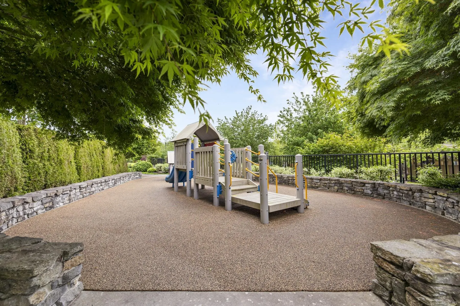 5011 Springs Boulevard #307
