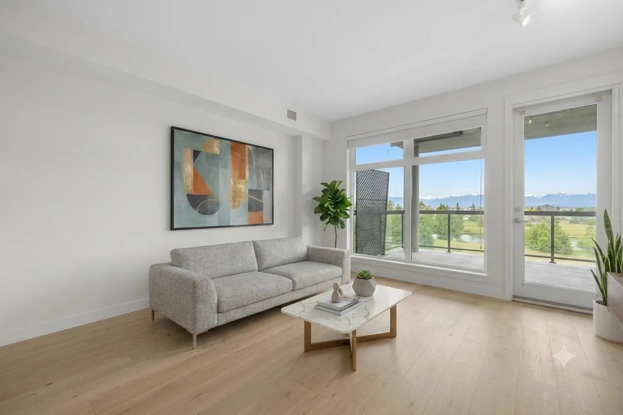 5011 Springs Boulevard #307
