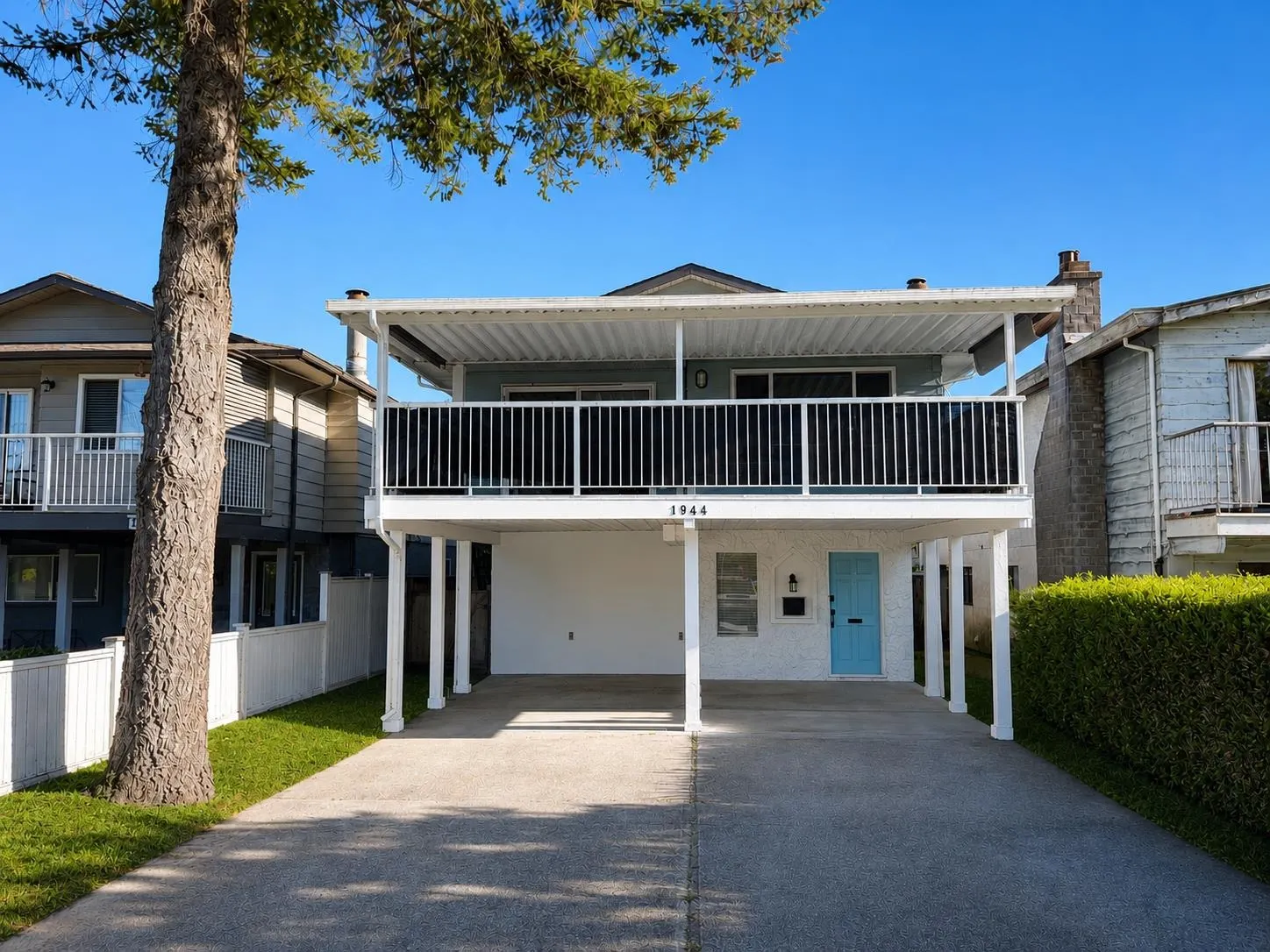 1944 Prairie Avenue