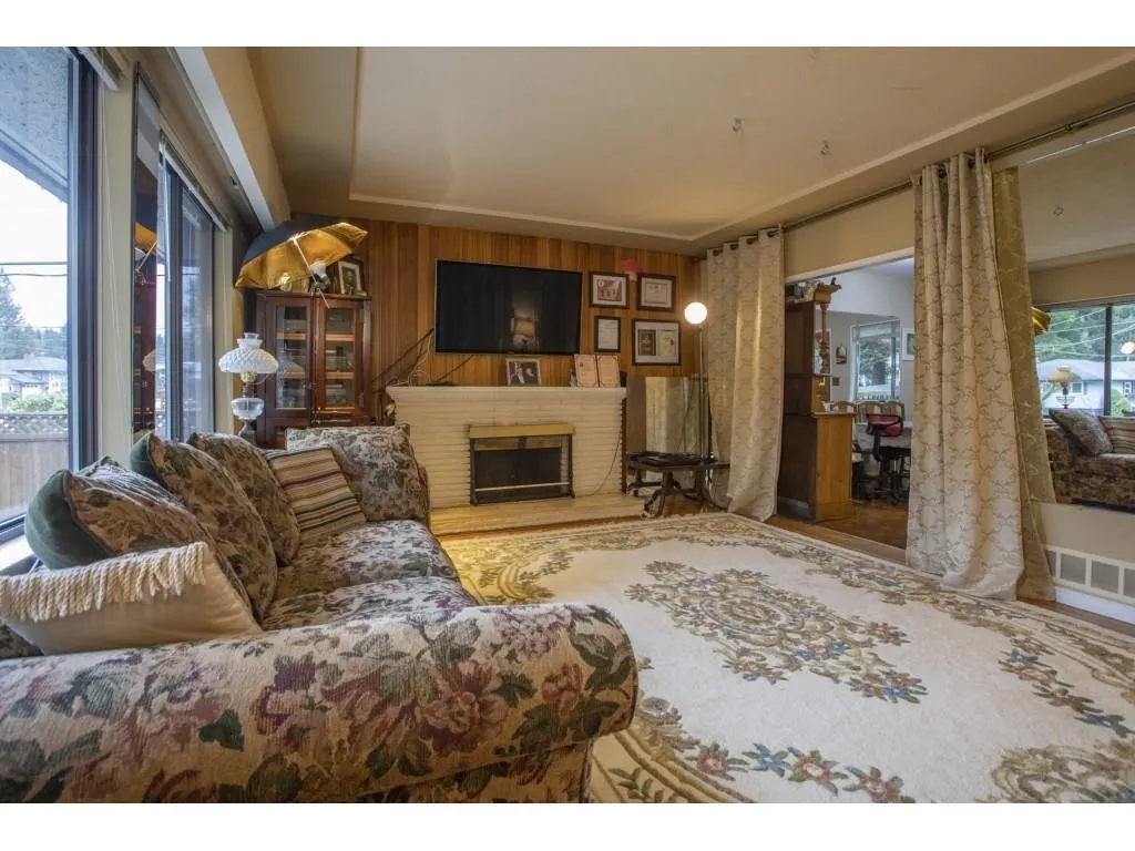 838 Dundonald Drive