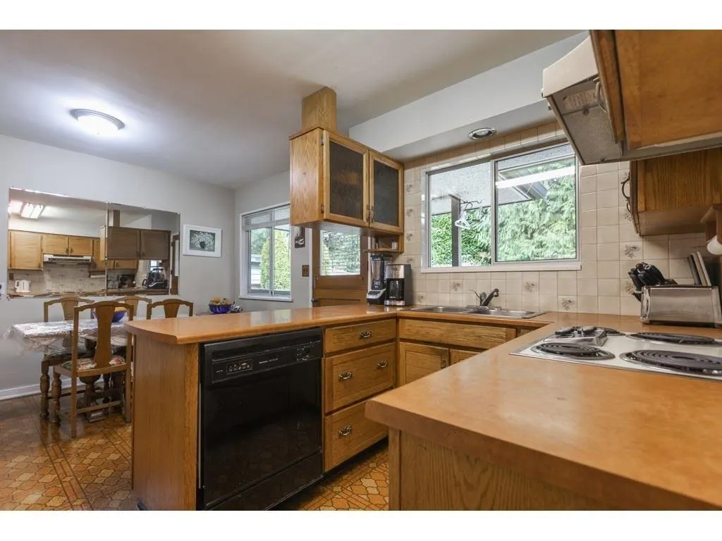 838 Dundonald Drive