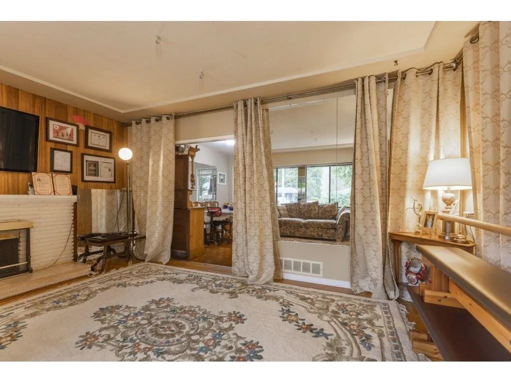 838 Dundonald Drive