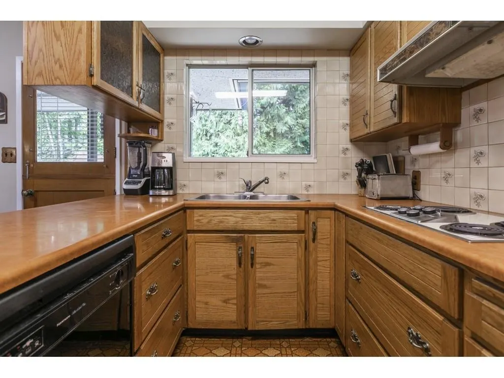 838 Dundonald Drive