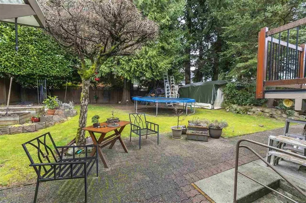 838 Dundonald Drive