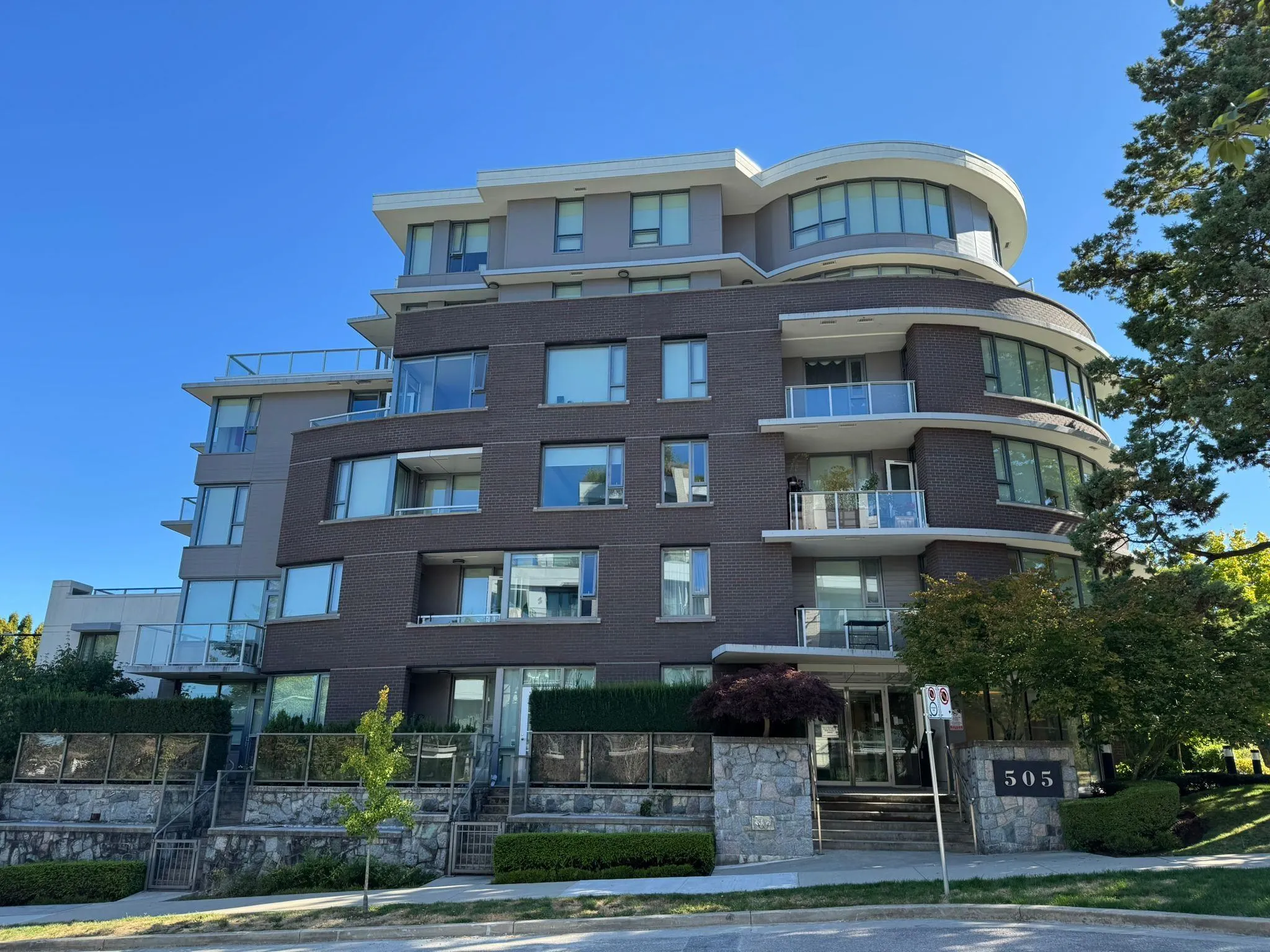 505 W 30th Avenue #202