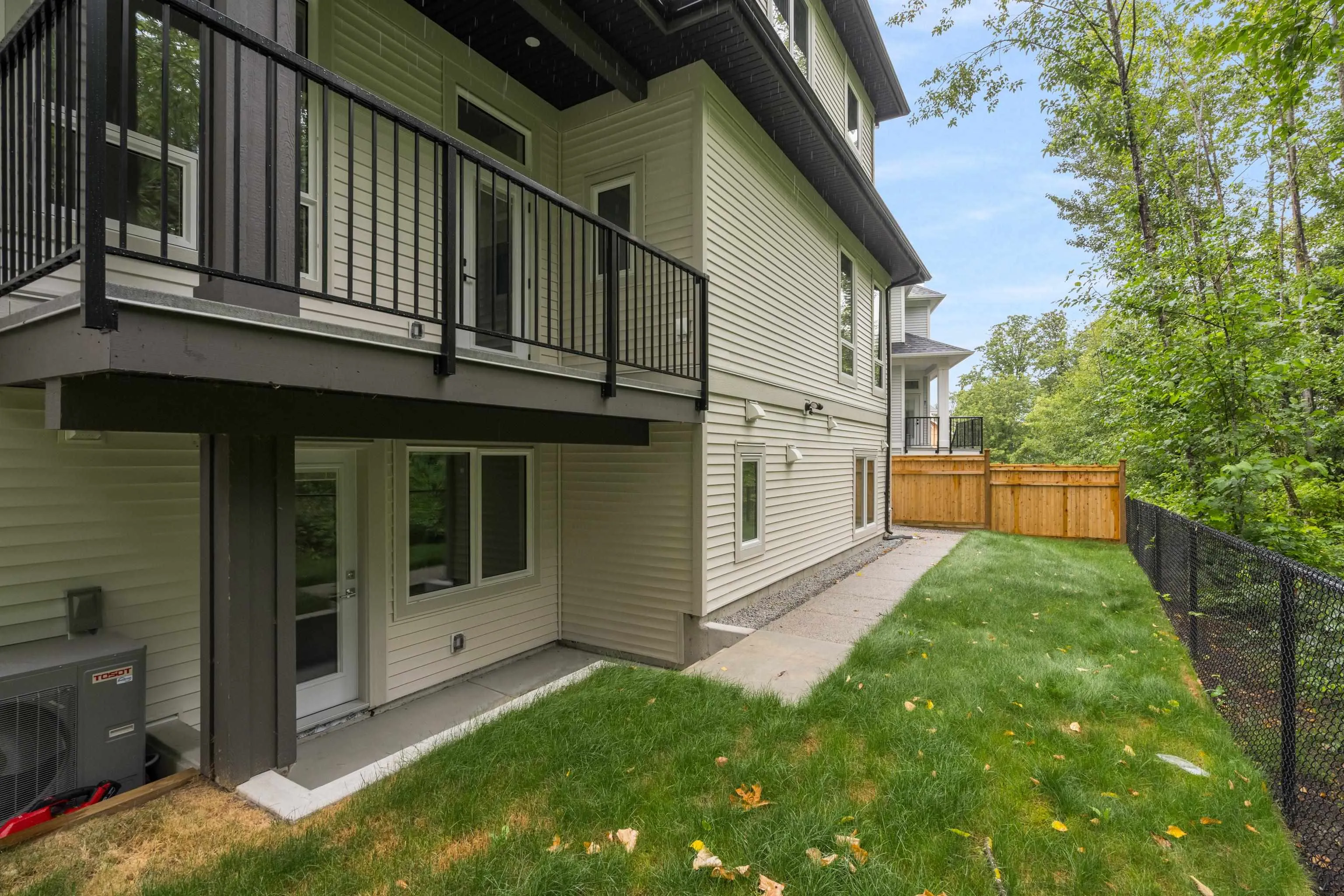 10108 Elderberry Crescent