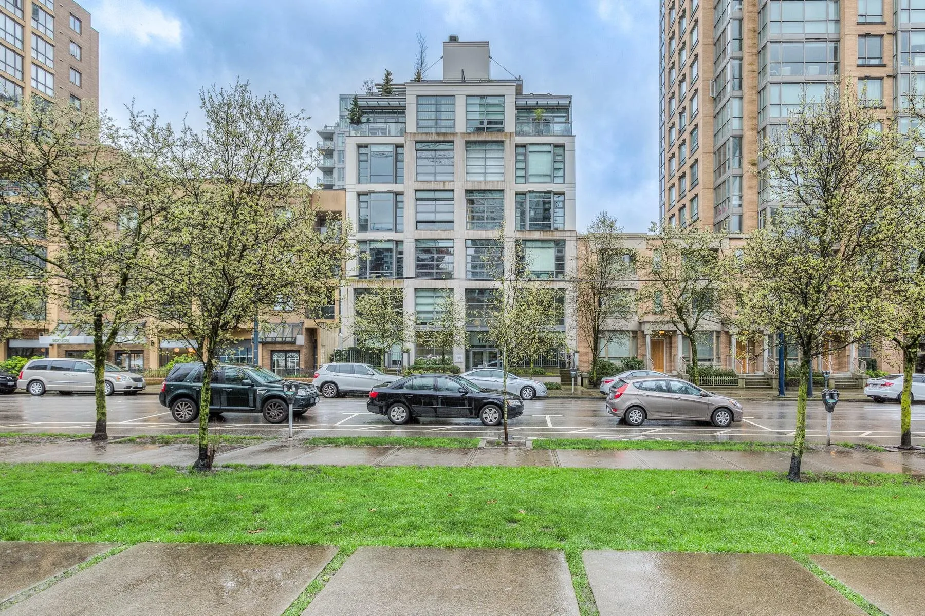 1168 Richards Street #104