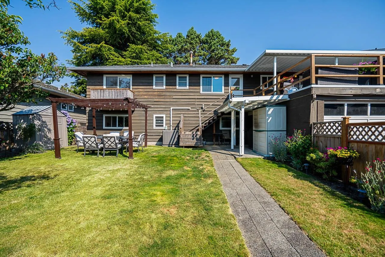 50 E 10th Avenue