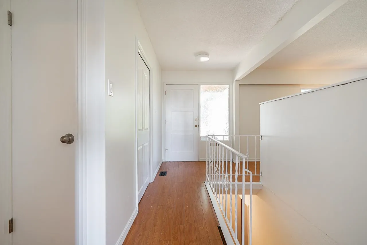 50 E 10th Avenue