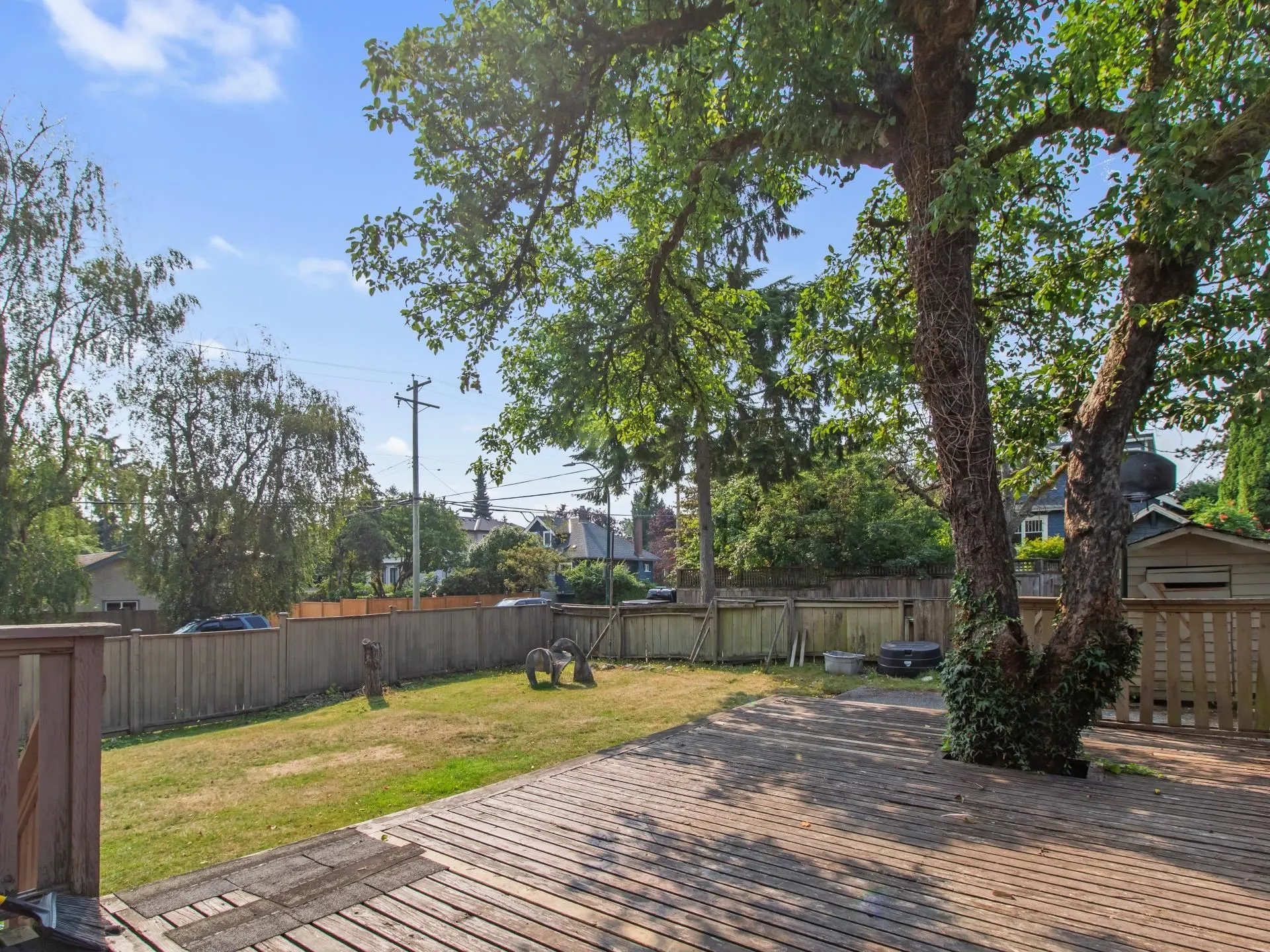 4606 W 11th Avenue