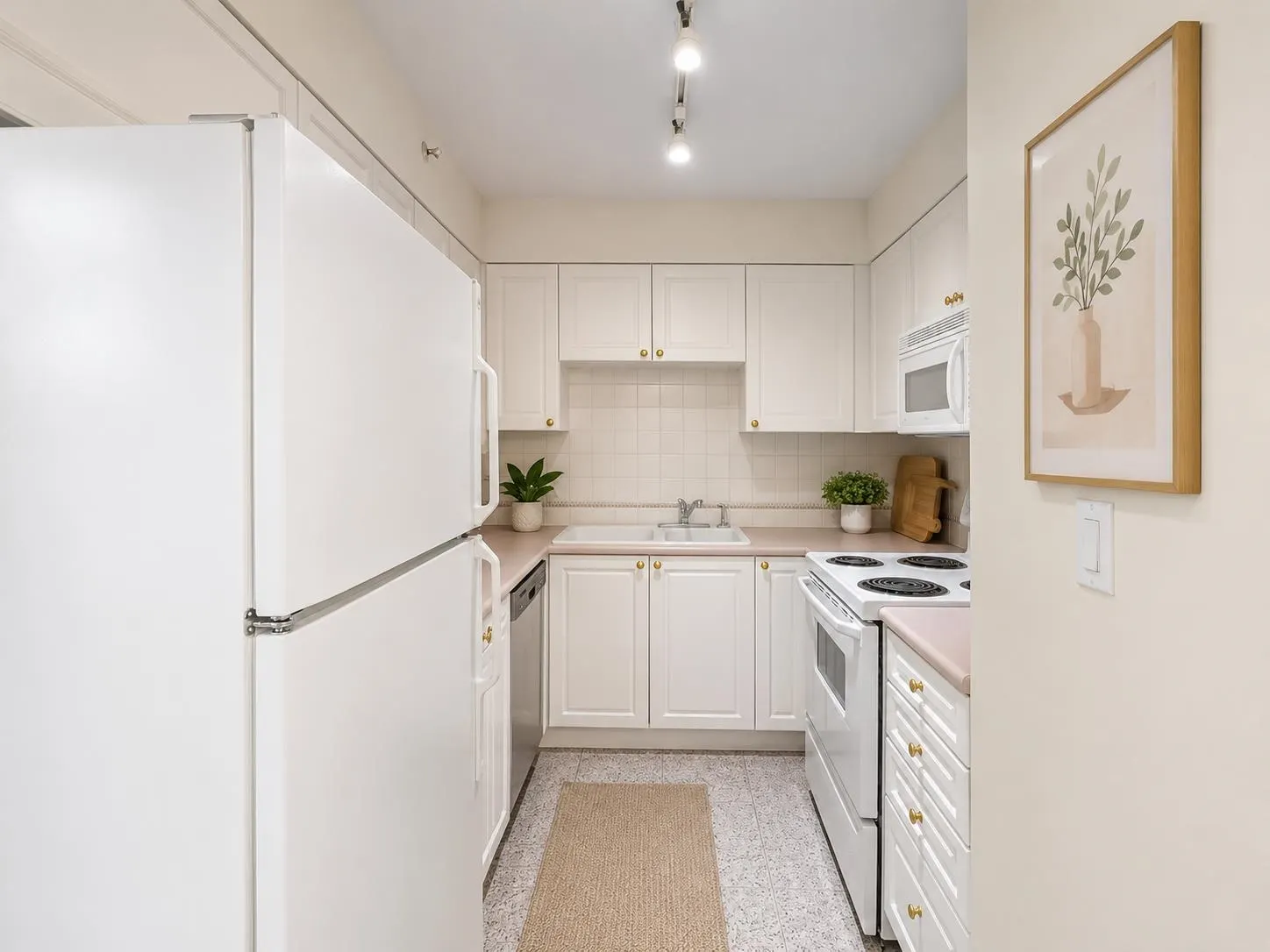 488 Helmcken Street #214